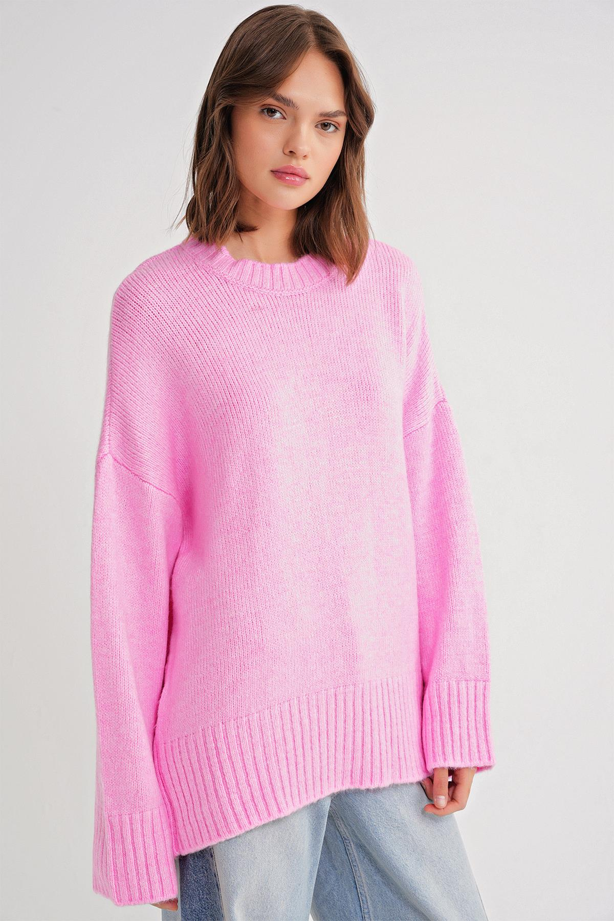 6925 Kadın Geniş Kollu Yumoş Dokulu Triko Kazak Pembe