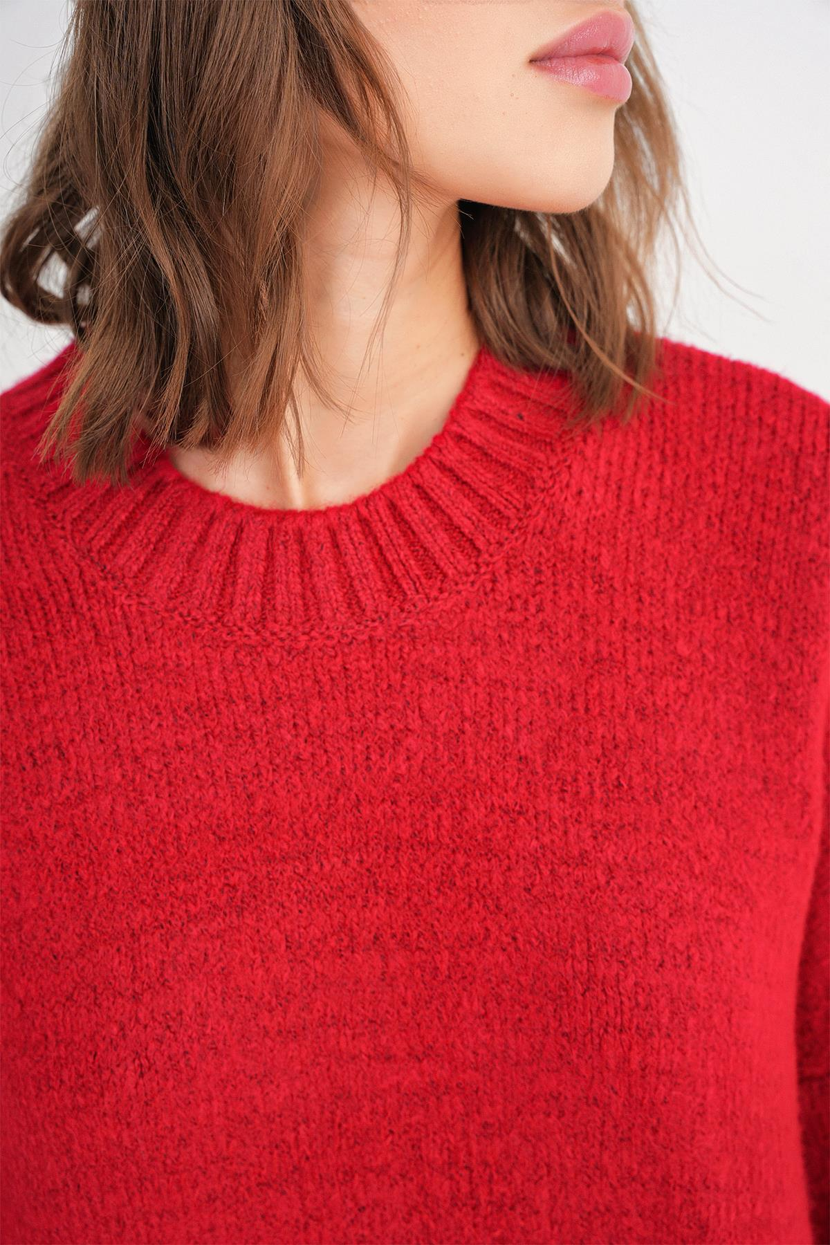6925 Kadın Geniş Kollu Yumoş Dokulu Triko Kazak Kırmızı