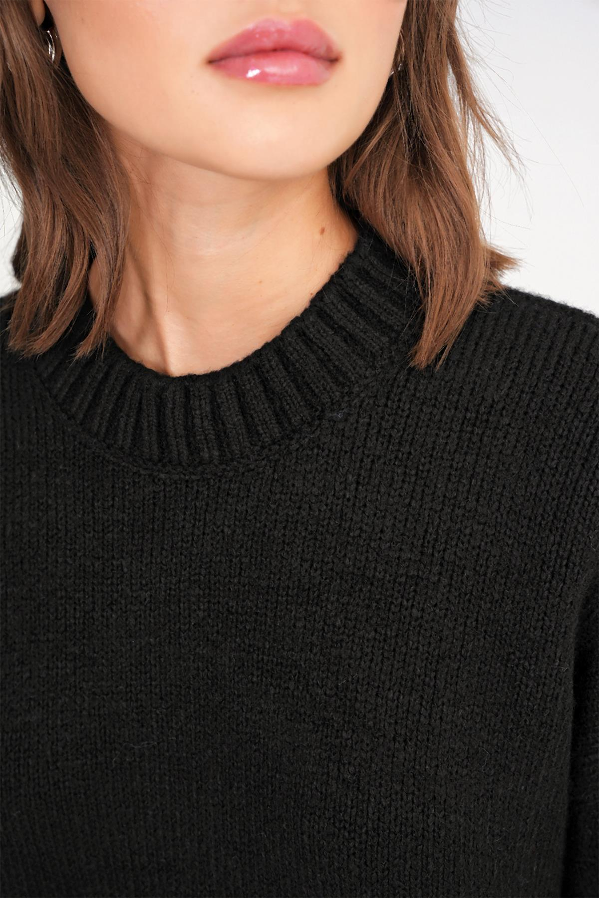 6925 Kadın Geniş Kollu Yumoş Dokulu Triko Kazak Siyah