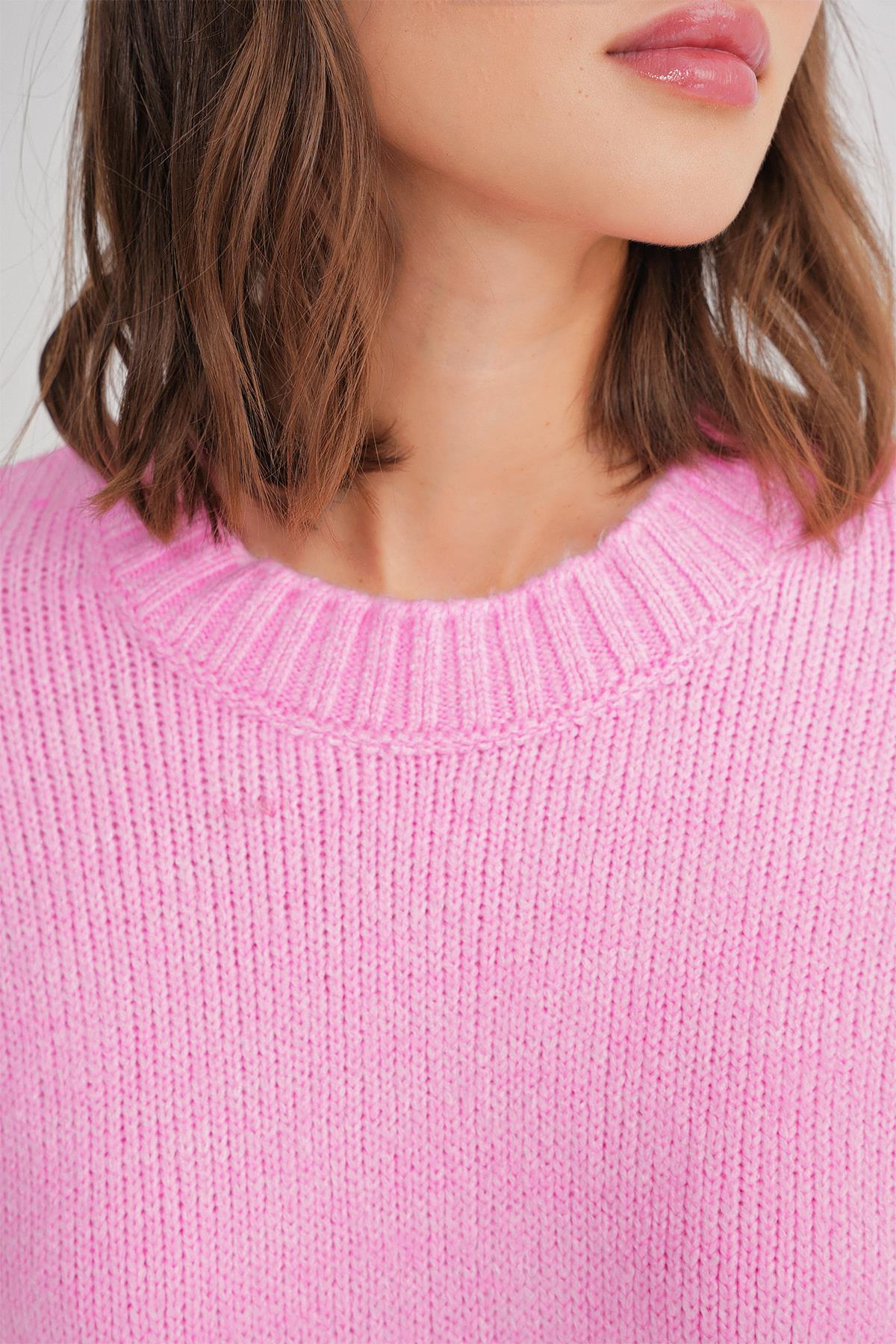 6925 Kadın Geniş Kollu Yumoş Dokulu Triko Kazak Pembe