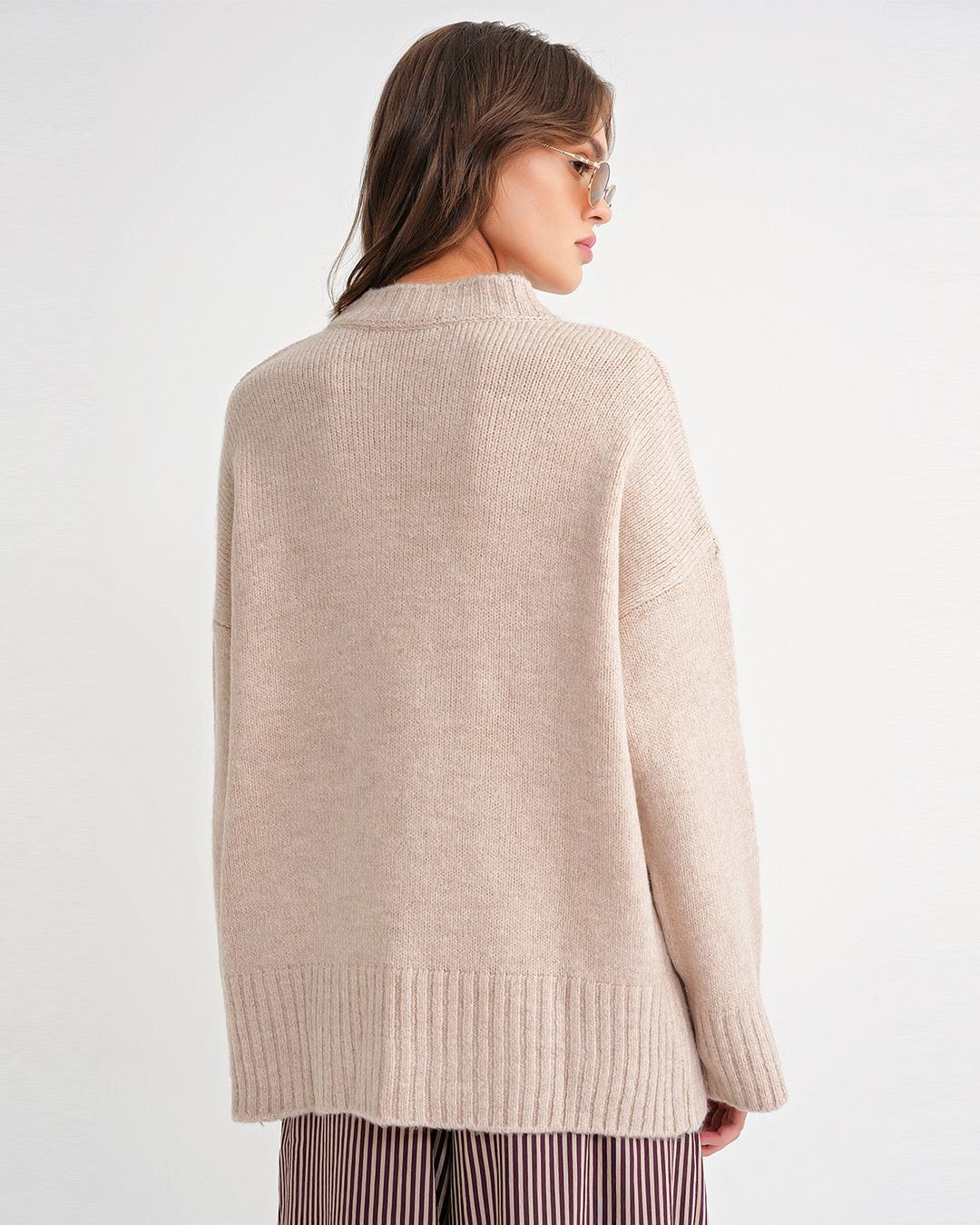 6925 Kadın Geniş Kollu Yumuşak Dokulu Triko Kazak Bej