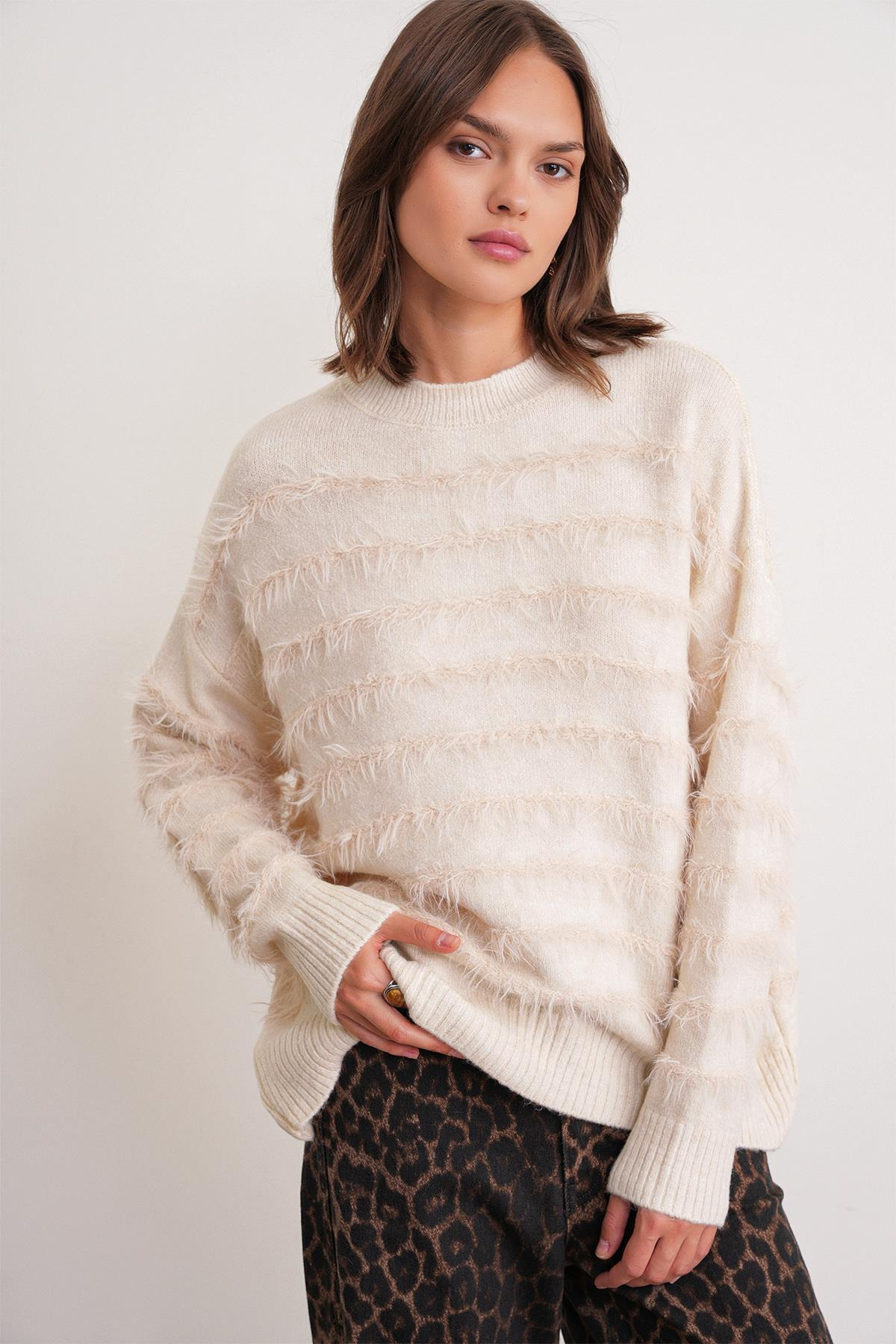 6926 Sakal Çizgili Kazak Naturel