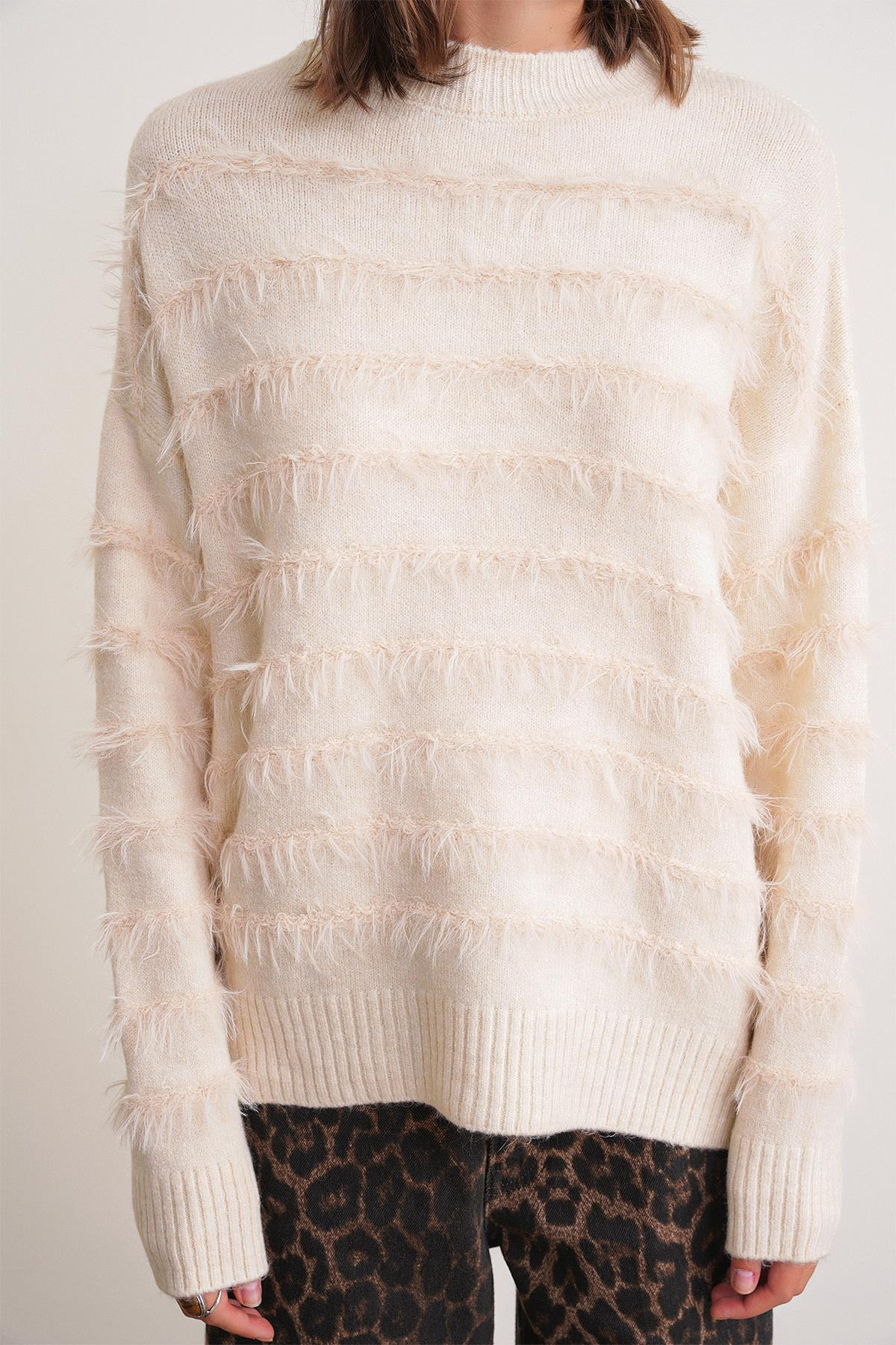 6926 Sakal Çizgili Kazak Naturel