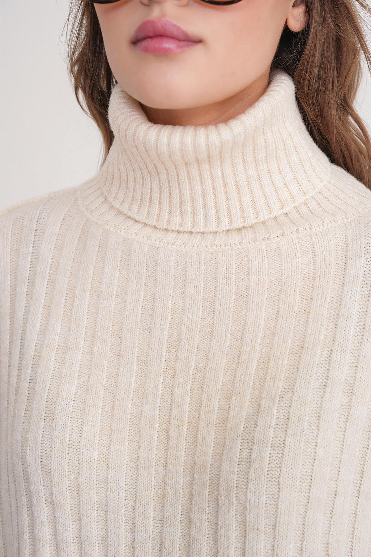 6928 Kadın Fitilli Balıkçı Yaka Triko Kazak Naturel