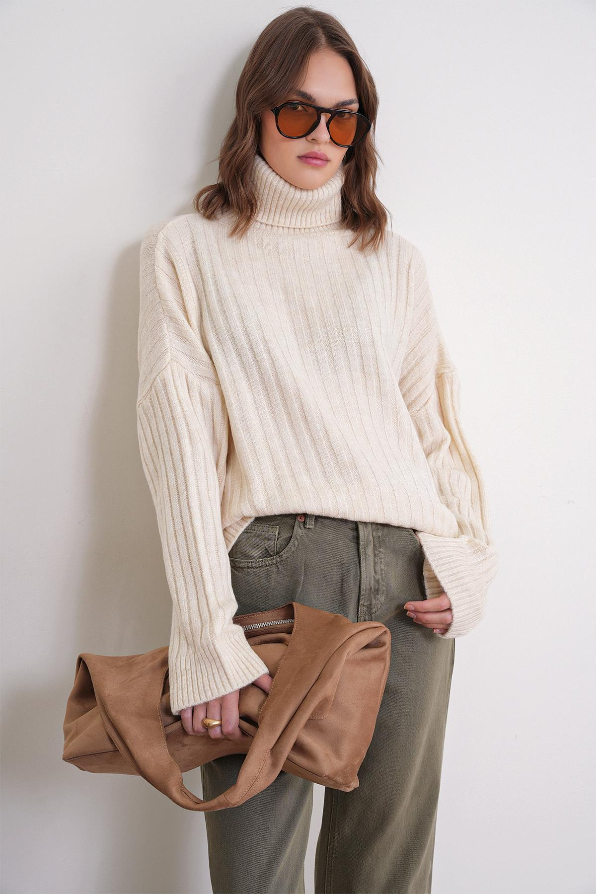 6928 Kadın Fitilli Balıkçı Yaka Triko Kazak Naturel