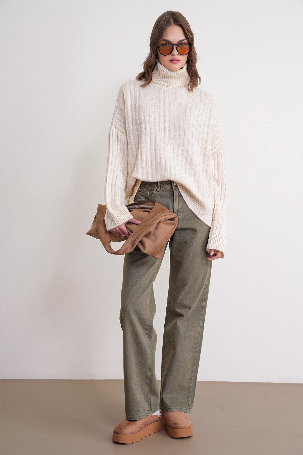 6928 Kadın Fitilli Balıkçı Yaka Triko Kazak Naturel