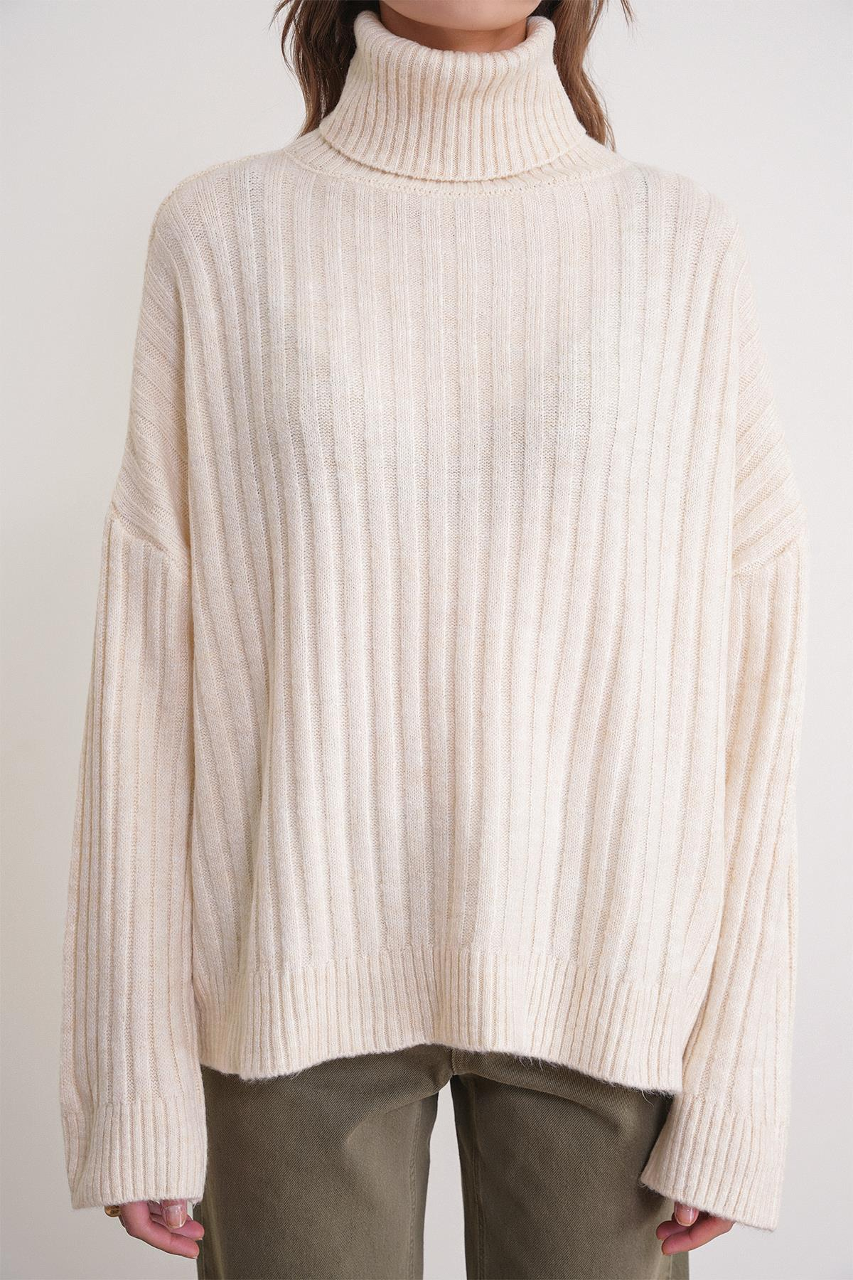 6928 Kadın Fitilli Balıkçı Yaka Triko Kazak Naturel