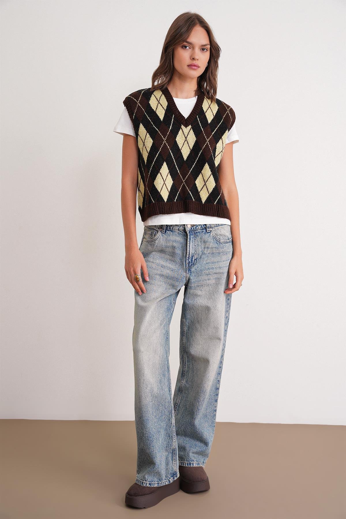 6930 Kadın Baklava Desenli Triko Süveter Kahve