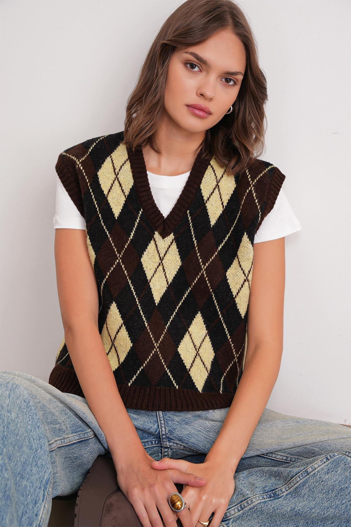 6930 Kadın Baklava Desenli Triko Süveter Kahve