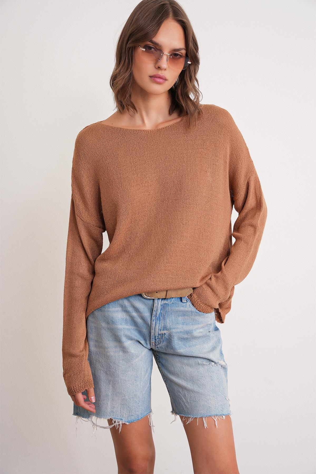 6933 Kadın Kayık Yaka İnce Mevsimlik Triko Kazak Camel