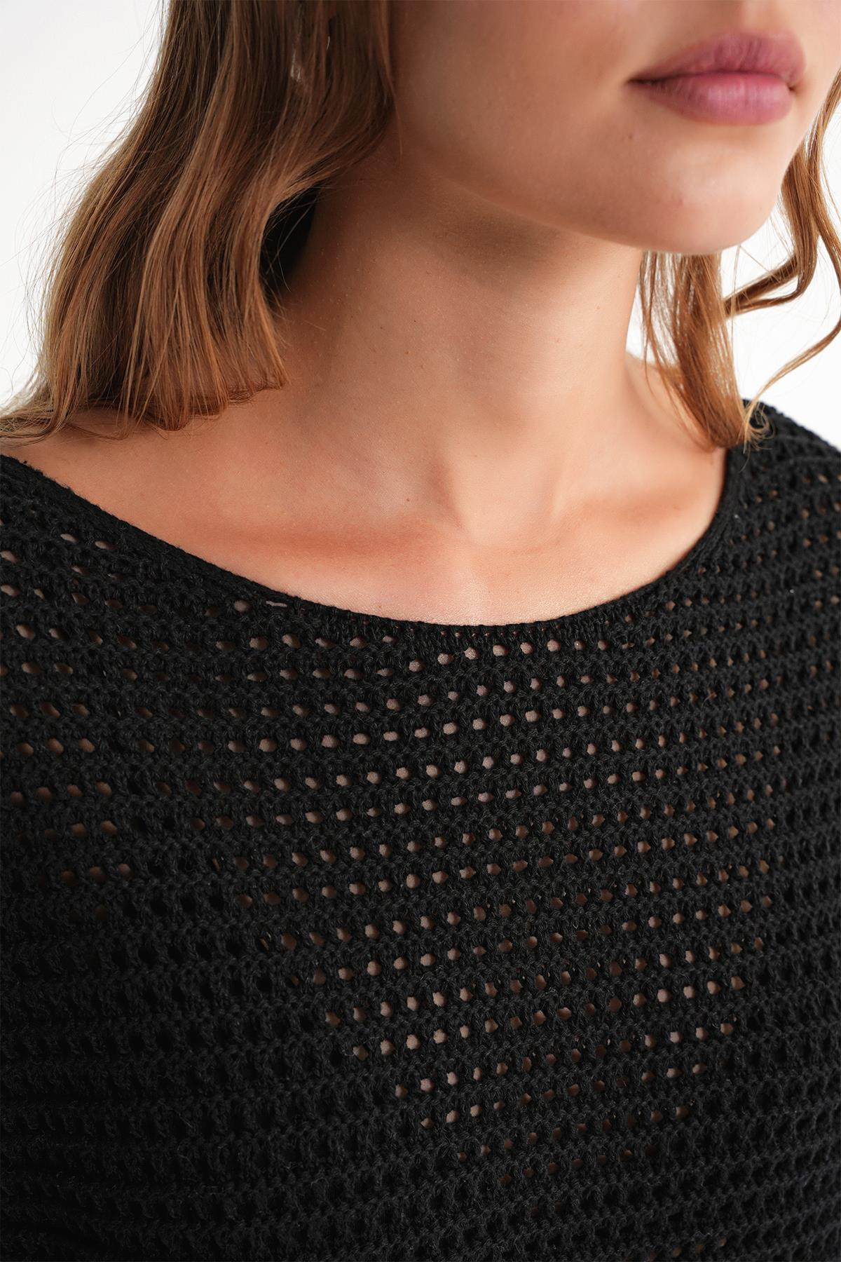 6942 Kadın Kayık Yaka  Mevsimlik  Ajurlu Kazak Siyah