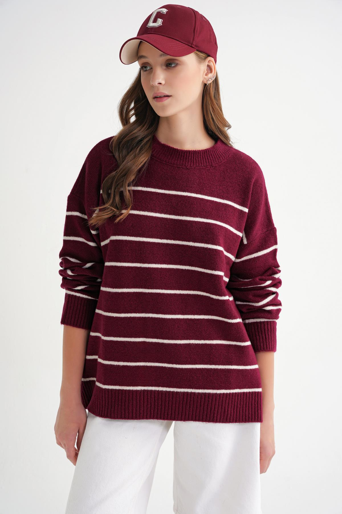 6944 Kadın Salaş Yumuşak Dokulu Çizgili Triko Kazak Bordo