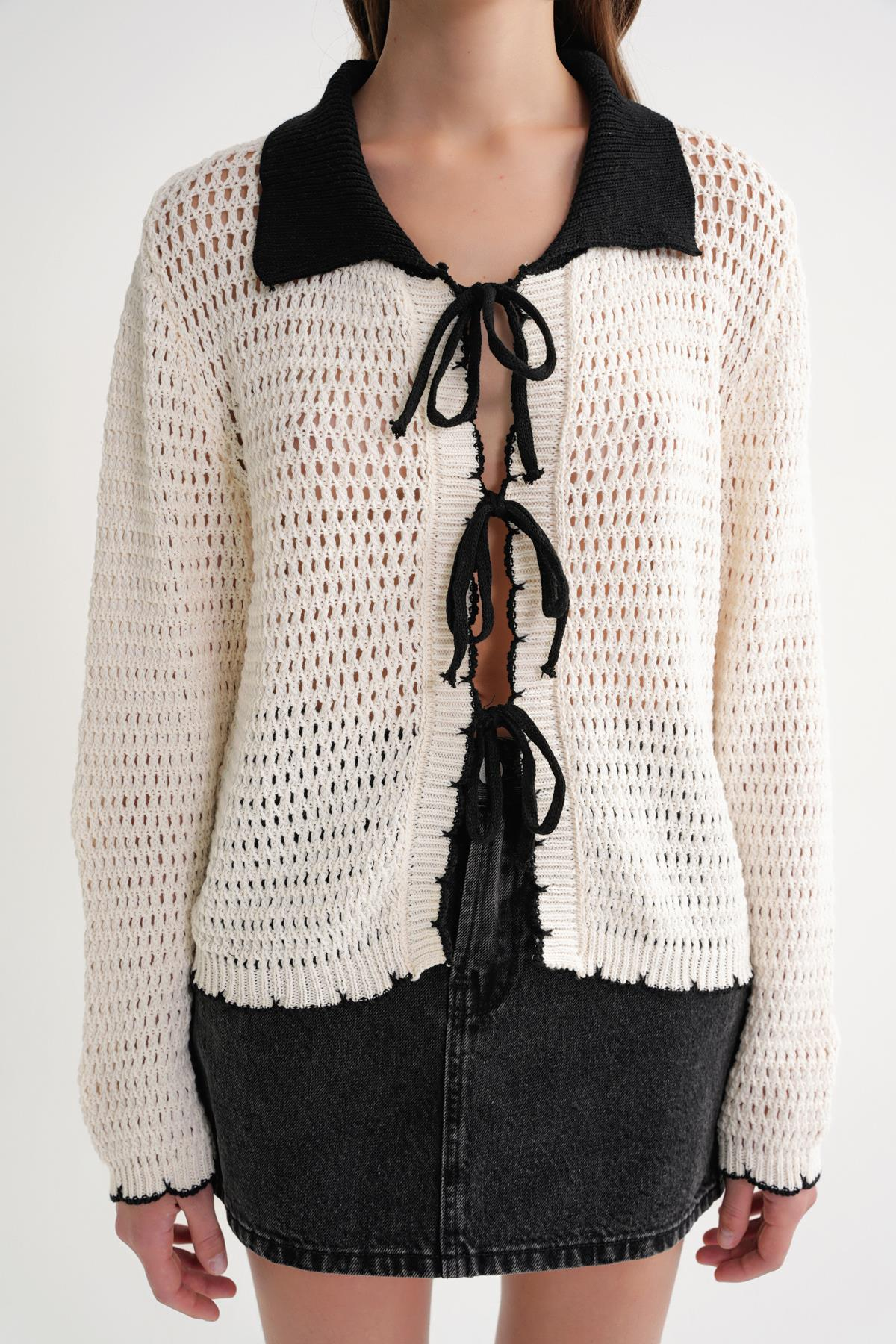 6945 Kadın Ajurlu Bağlamalı Triko Hırka Naturel