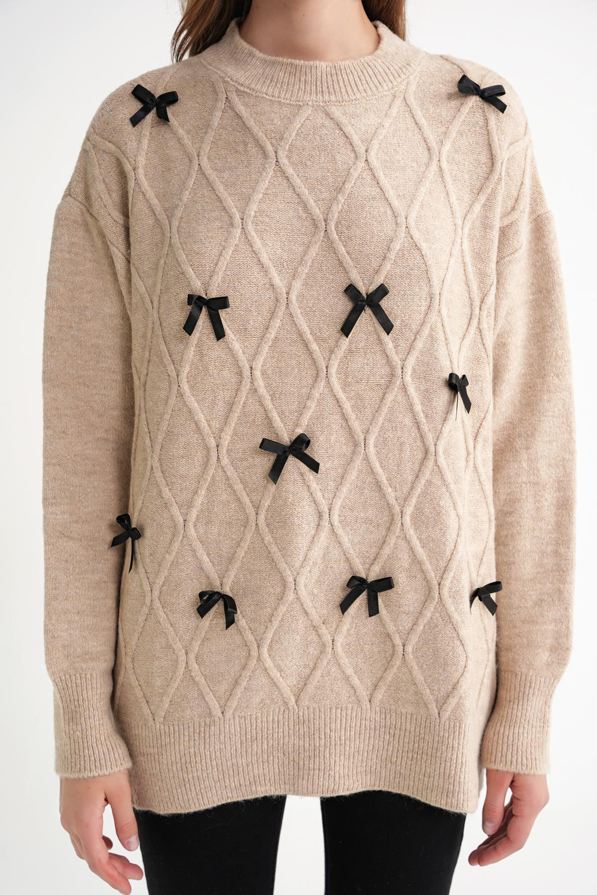 6946 Kadın Oversize Bisiklet Yaka Kurdeleli Triko Kazak Bej