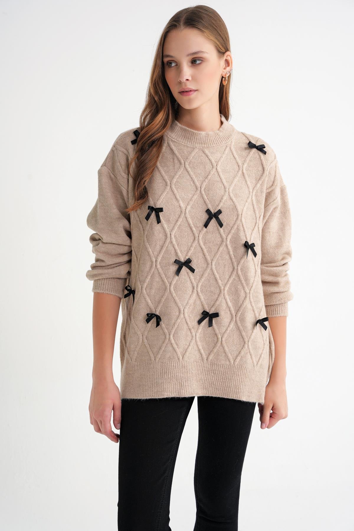 6946 Kadın Oversize Bisiklet Yaka Kurdeleli Triko Kazak Bej