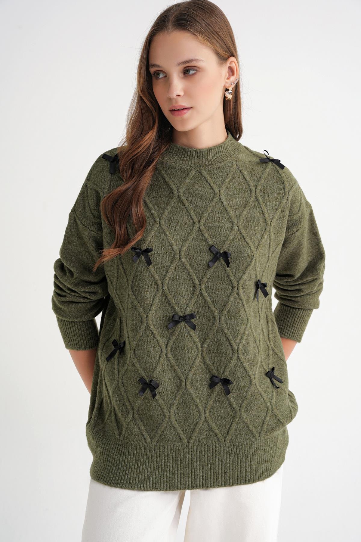 6946 Kadın Oversize Bisiklet Yaka Kurdeleli Triko Kazak Haki