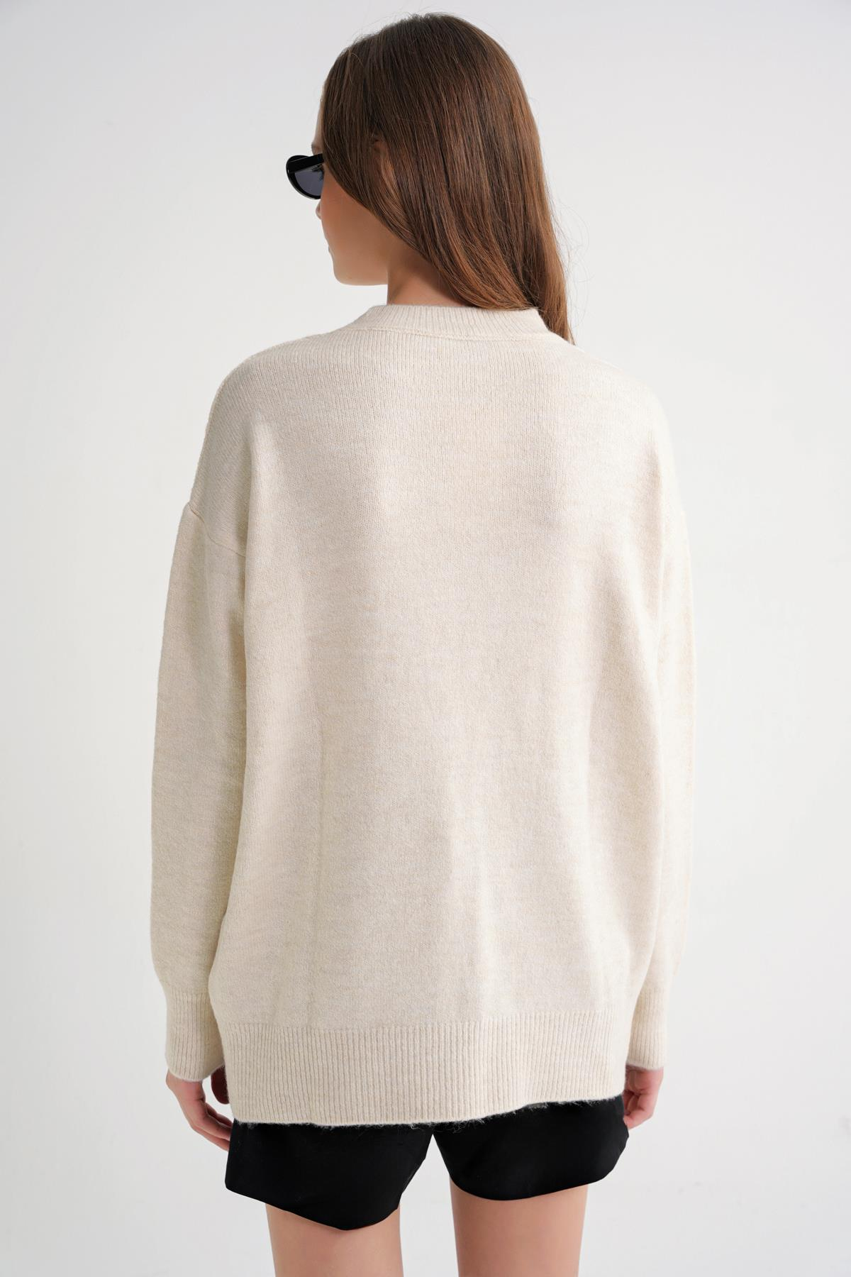 6946 Kadın Oversize Bisiklet Yaka Kurdeleli Triko Kazak Naturel