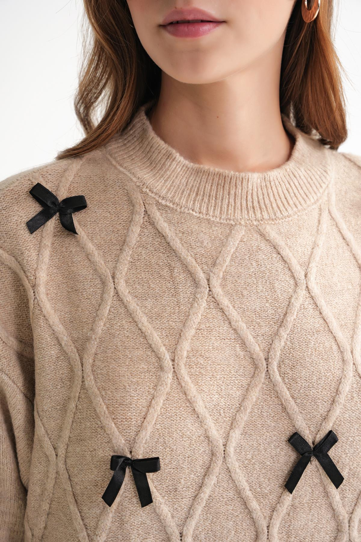 6946 Kadın Oversize Bisiklet Yaka Kurdeleli Triko Kazak Bej