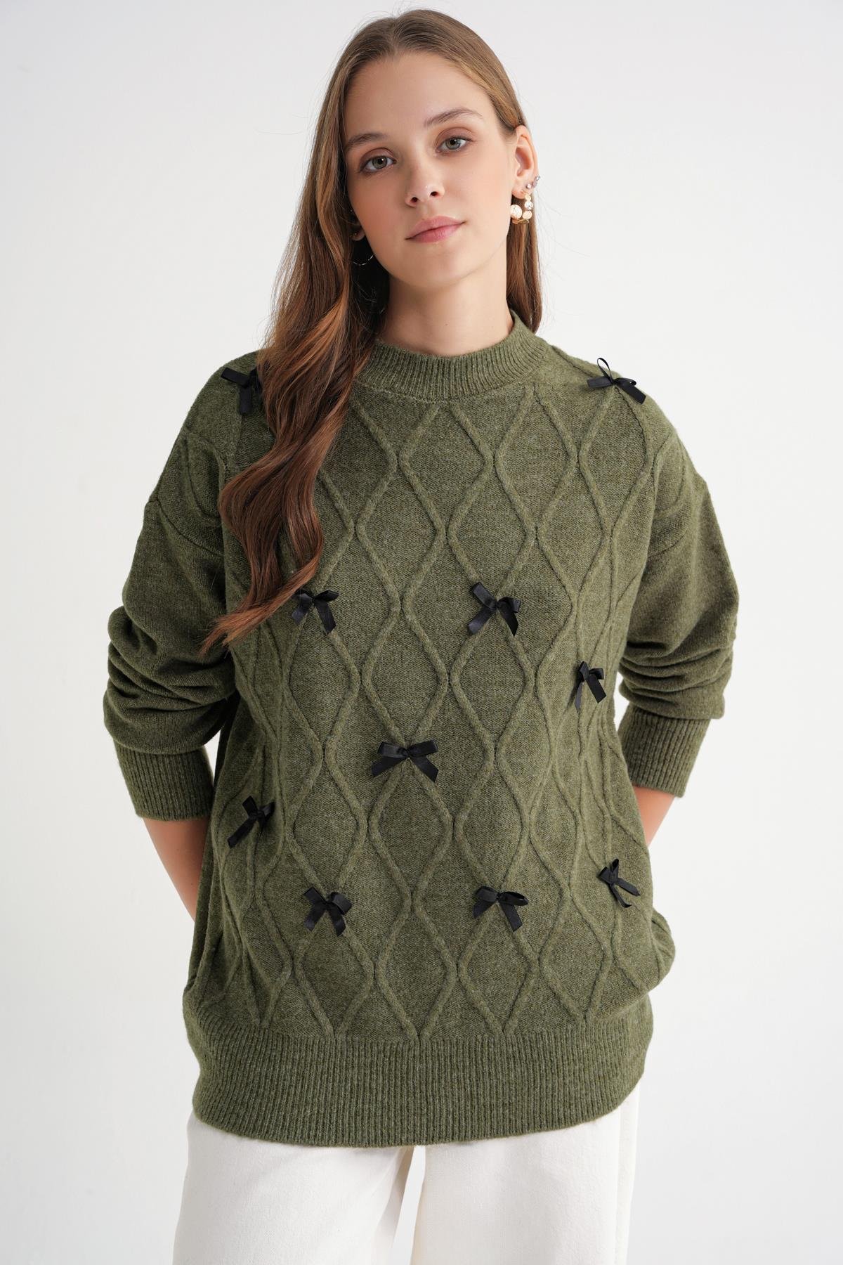 6946 Kadın Oversize Bisiklet Yaka Kurdeleli Triko Kazak Haki