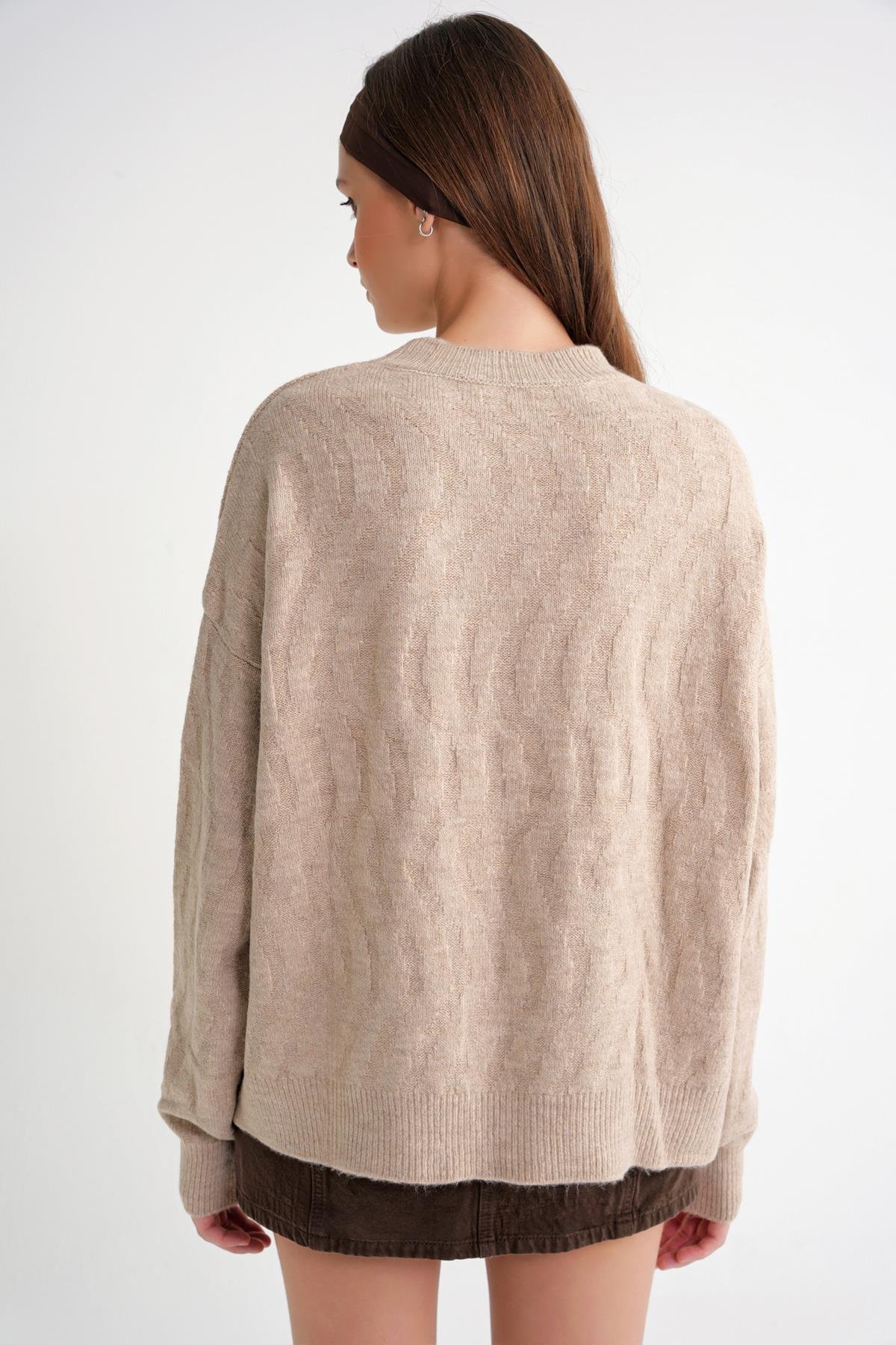 6947 Kadın Kendinden Desenli Oversize Triko Kazak Bej