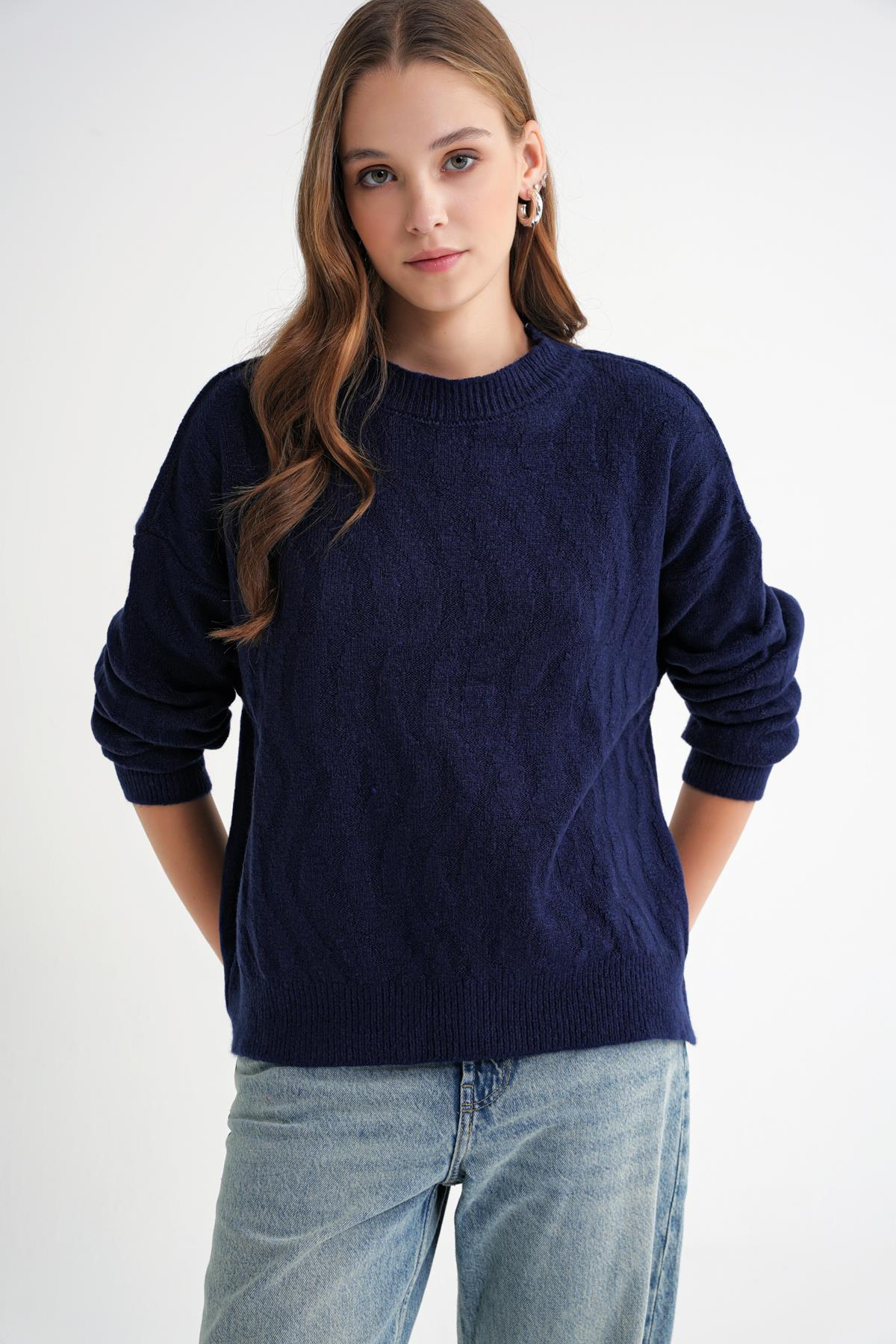 6947 Kadın Kendinden Desenli Oversize Triko Kazak Lacivert