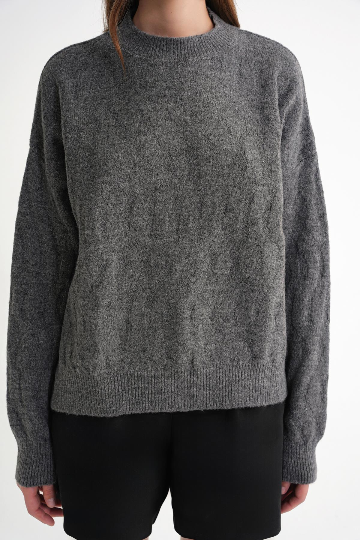 6947 Kadın Kendinden Desenli Oversize Triko Kazak Antrasit