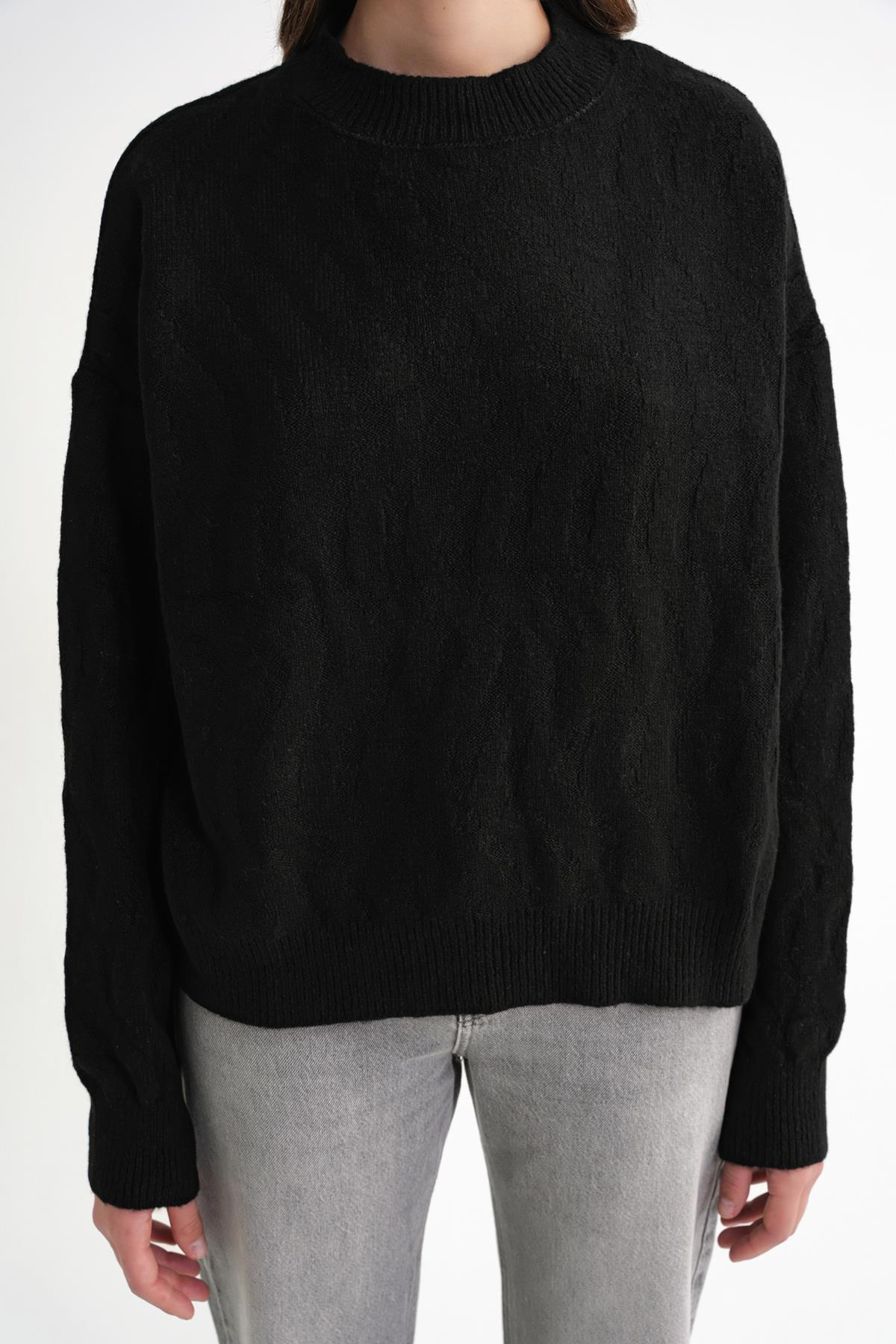 6947 Kadın Kendinden Desenli Oversize Triko Kazak Siyah