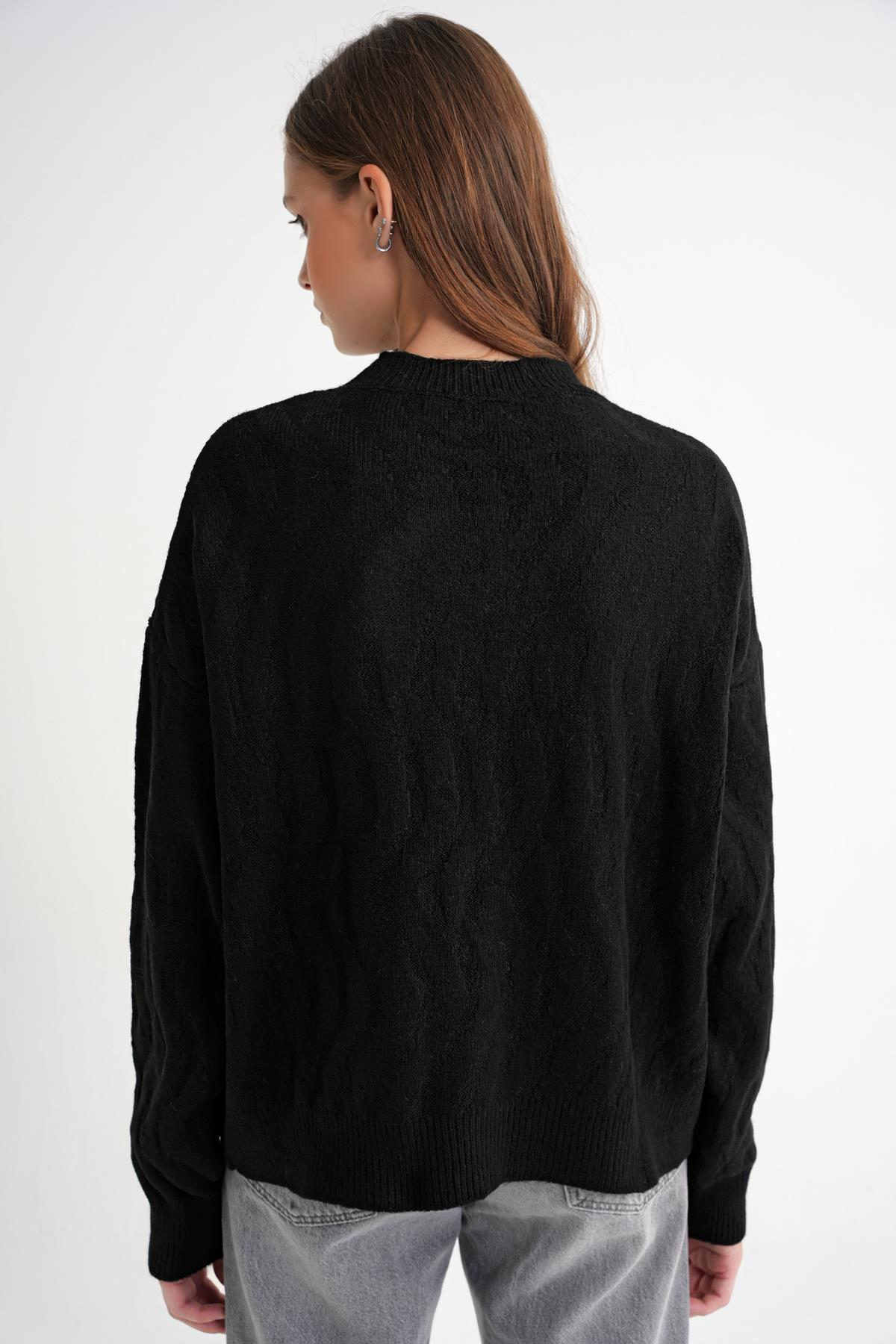 6947 Kadın Kendinden Desenli Oversize Triko Kazak Siyah