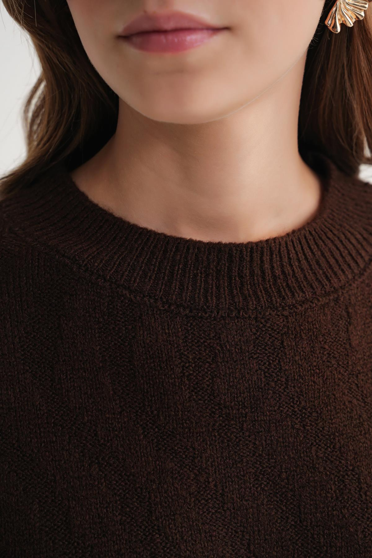 6947 Kadın Kendinden Desenli Oversize Triko Kazak Kahve