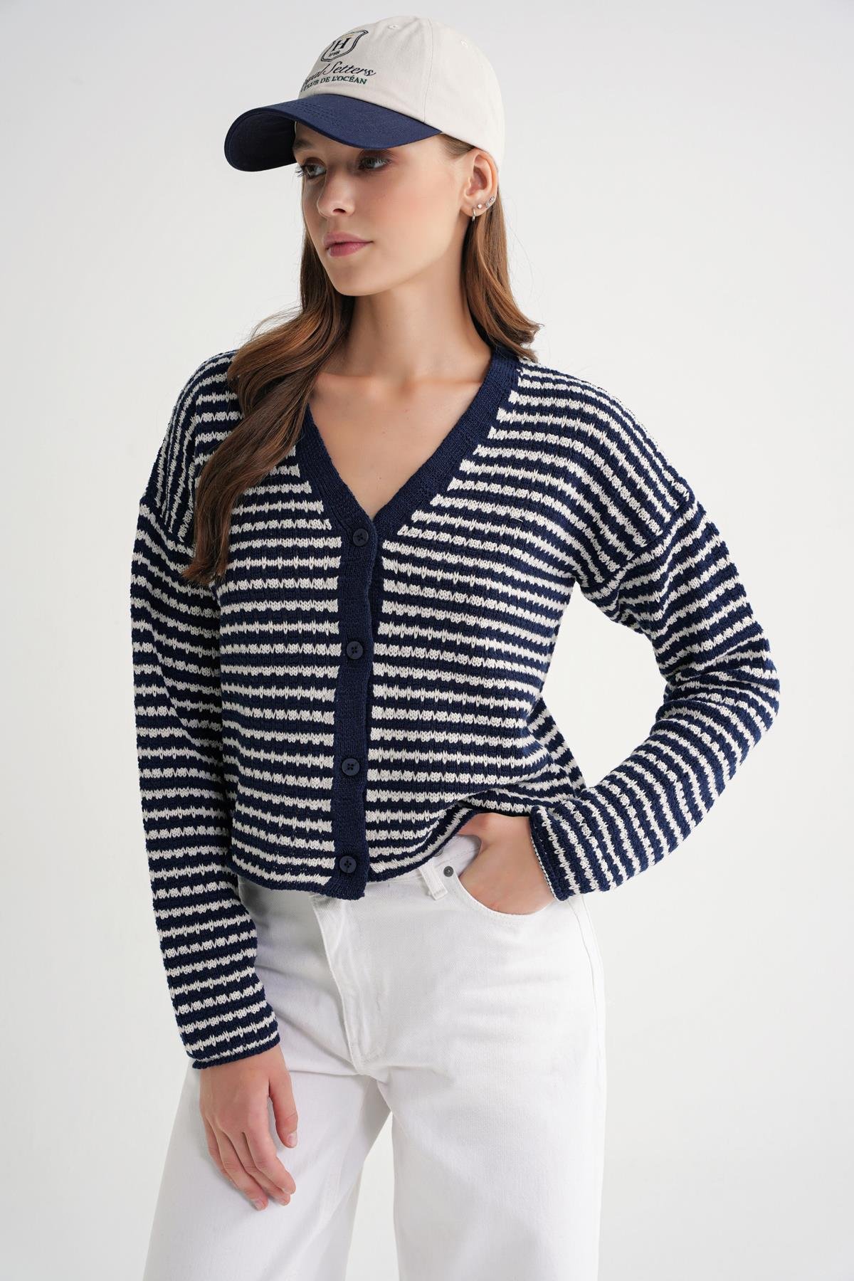 6948 Kadın V Yaka İnce Çizgili Triko Hırka Lacivert