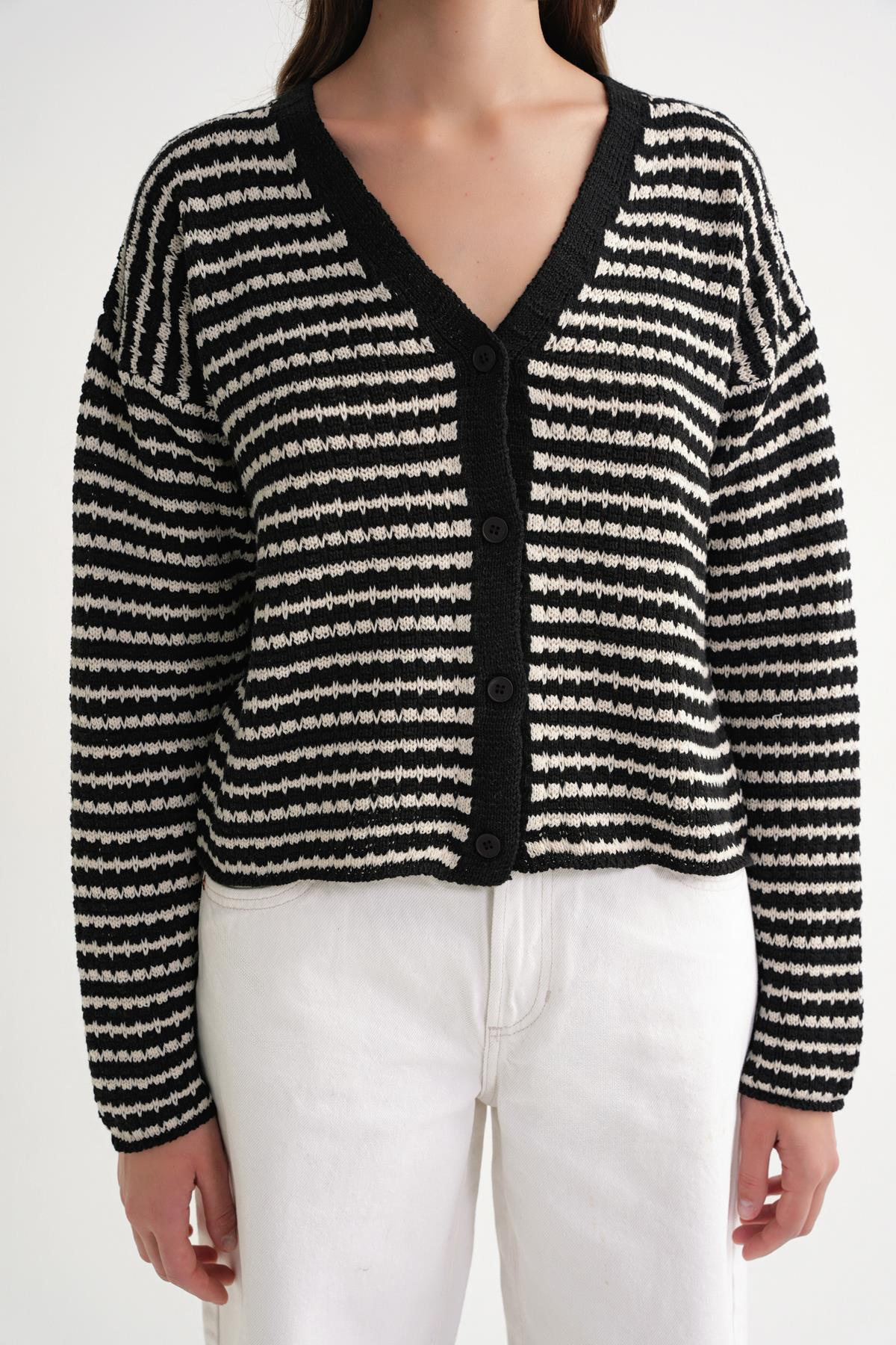 6948 Kadın V Yaka İnce Çizgili Triko Hırka Siyah