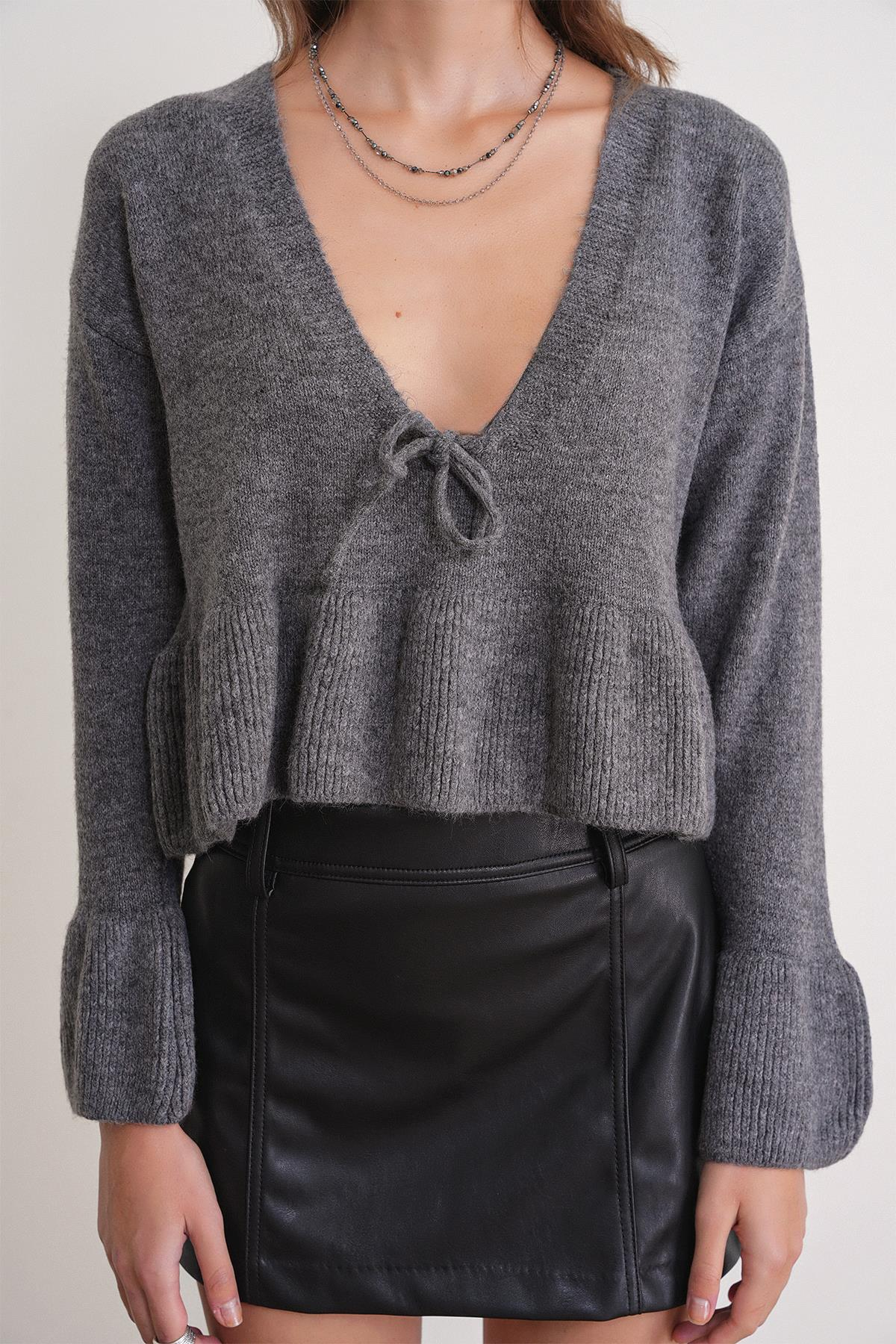 6955 Kadın Fırfırlı Triko Kazak Antrasit