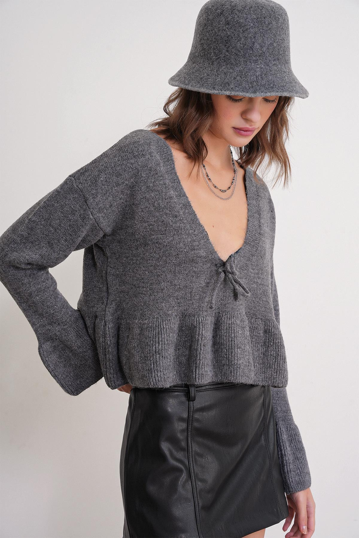 6955 Kadın Fırfırlı Triko Kazak Antrasit