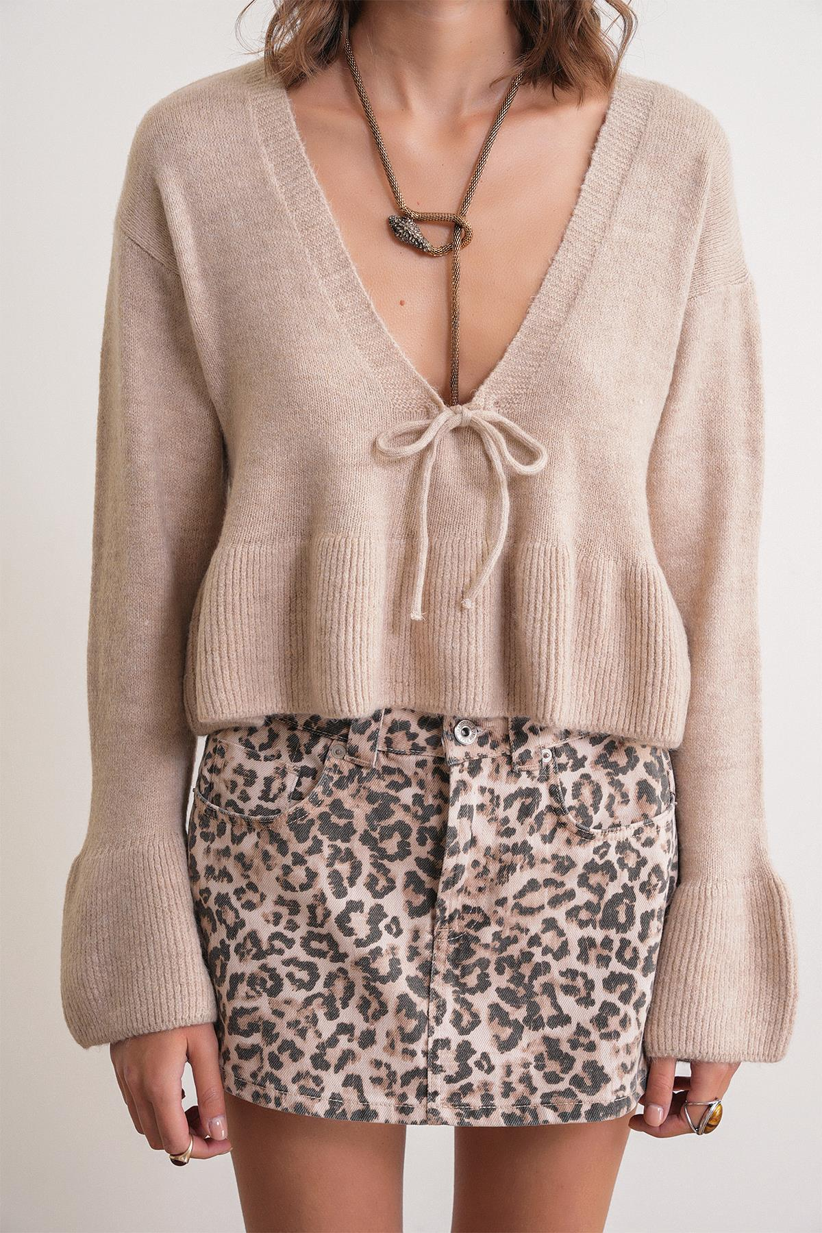 6955 Kadın Fırfırlı Triko Kazak Bej