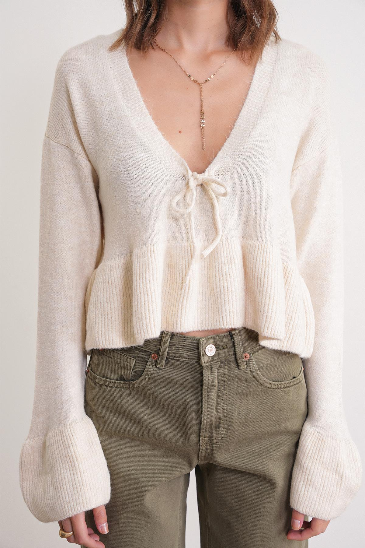 6955 Kadın Fırfırlı Triko Kazak Naturel