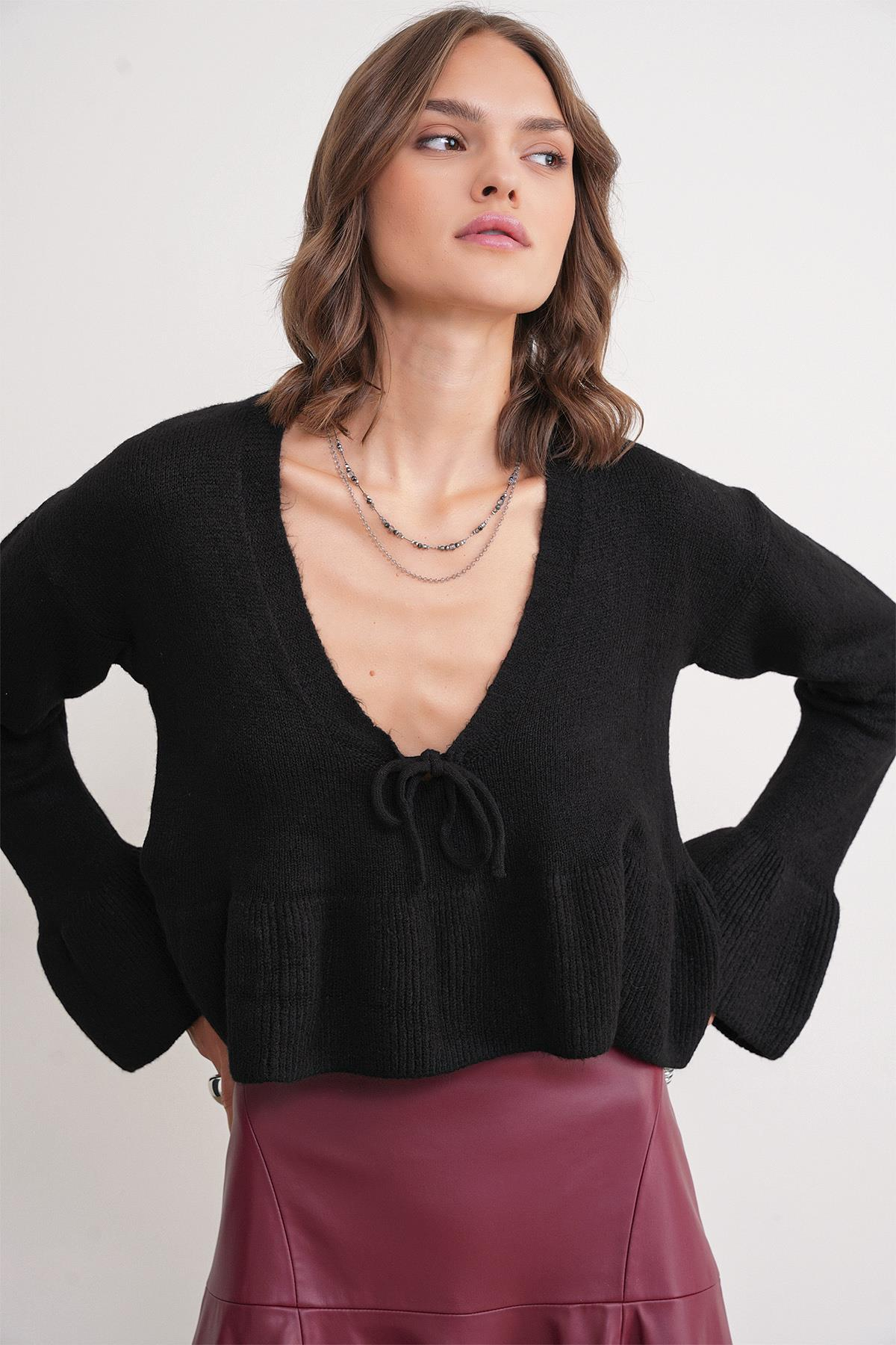 6955 Kadın Fırfırlı Triko Kazak Siyah