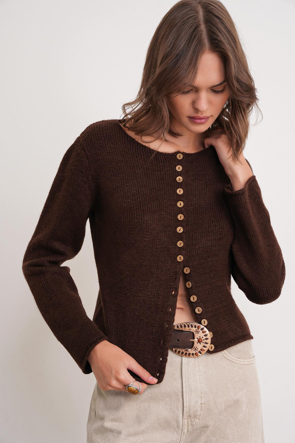 6957 Kadın Düğmeli Bisiklet Yaka Triko Hırka Kahve