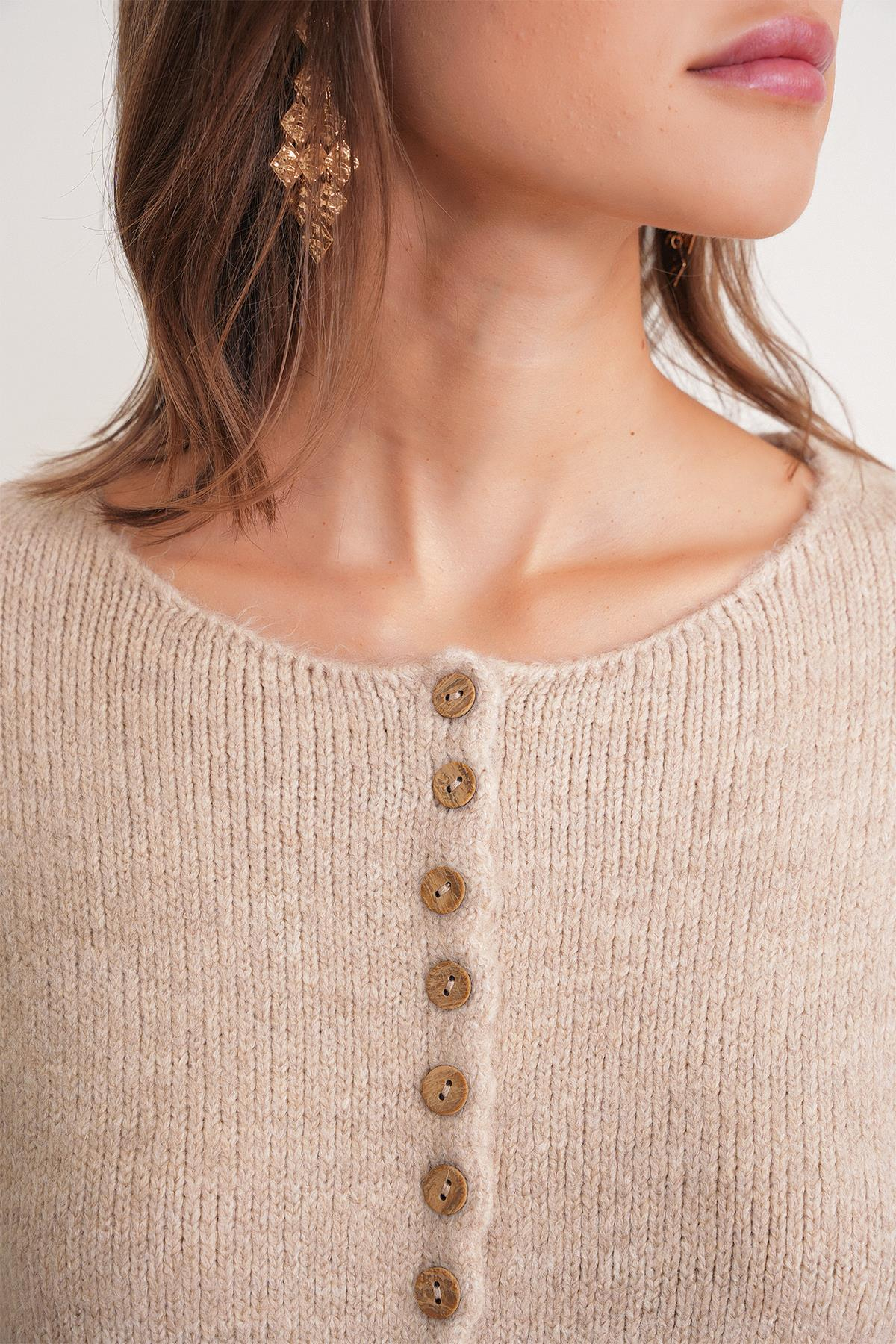 6957 Kadın Düğmeli Bisiklet Yaka Triko Hırka Bej