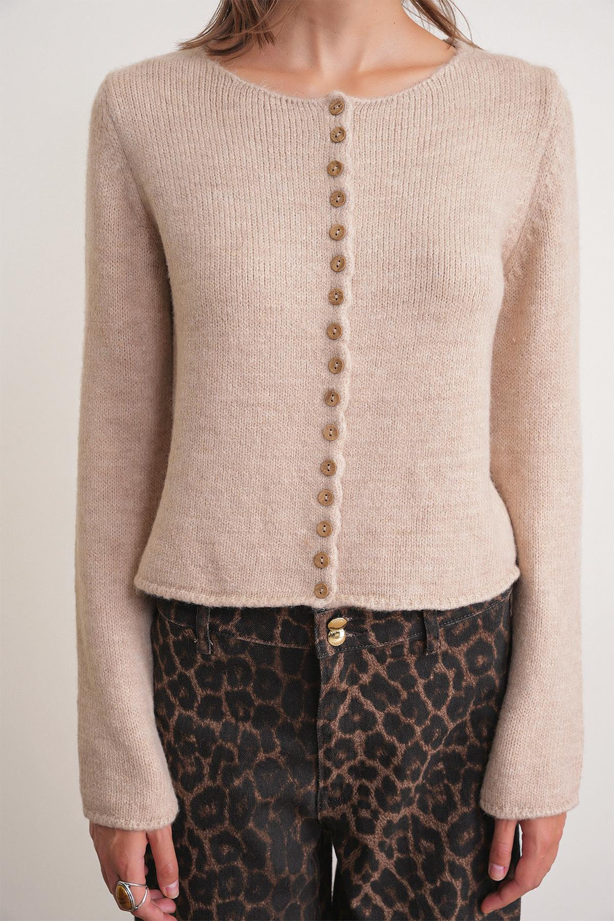 6957 Kadın Düğmeli Bisiklet Yaka Triko Hırka Bej