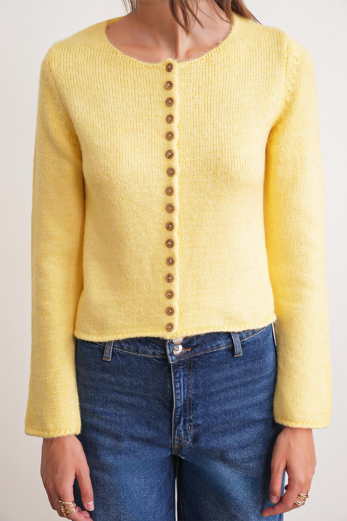 6957 Kadın Düğmeli Bisiklet Yaka Triko Hırka Sarı