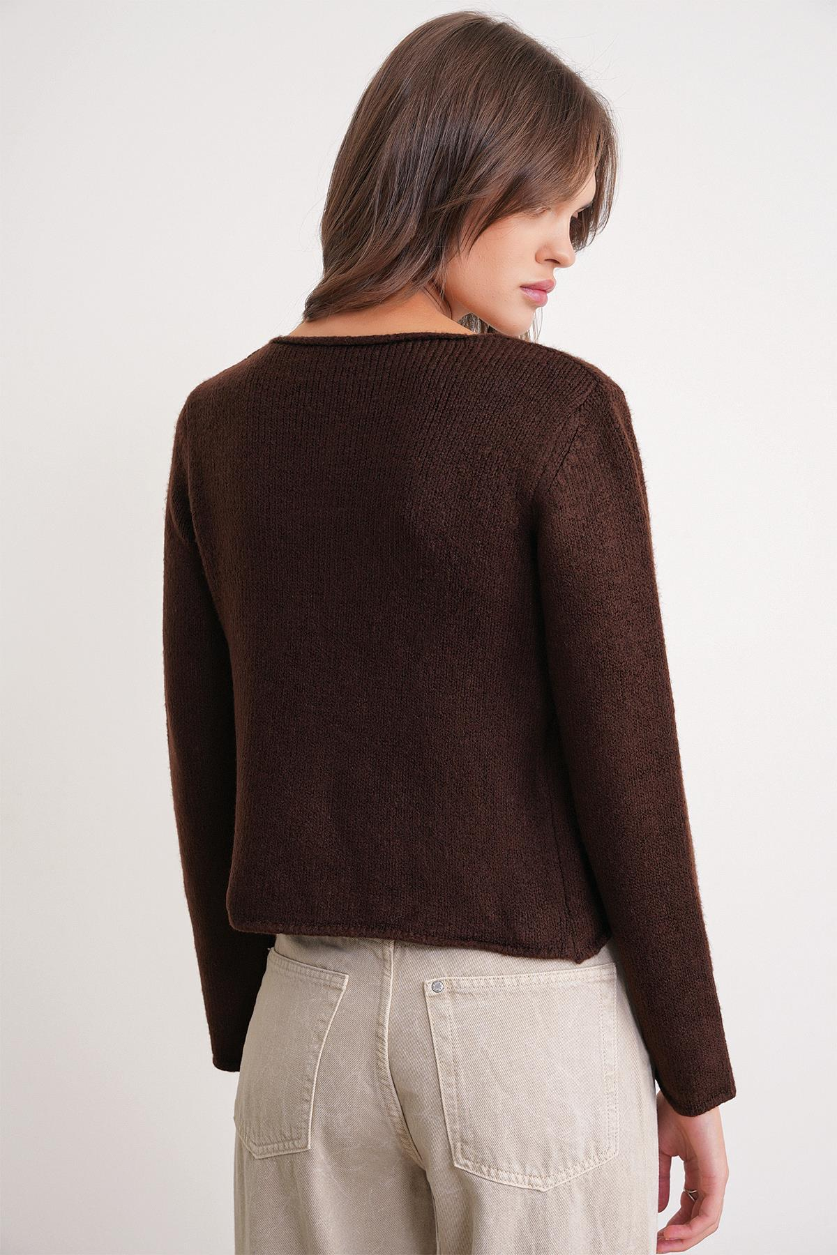 6957 Kadın Düğmeli Bisiklet Yaka Triko Hırka Kahve