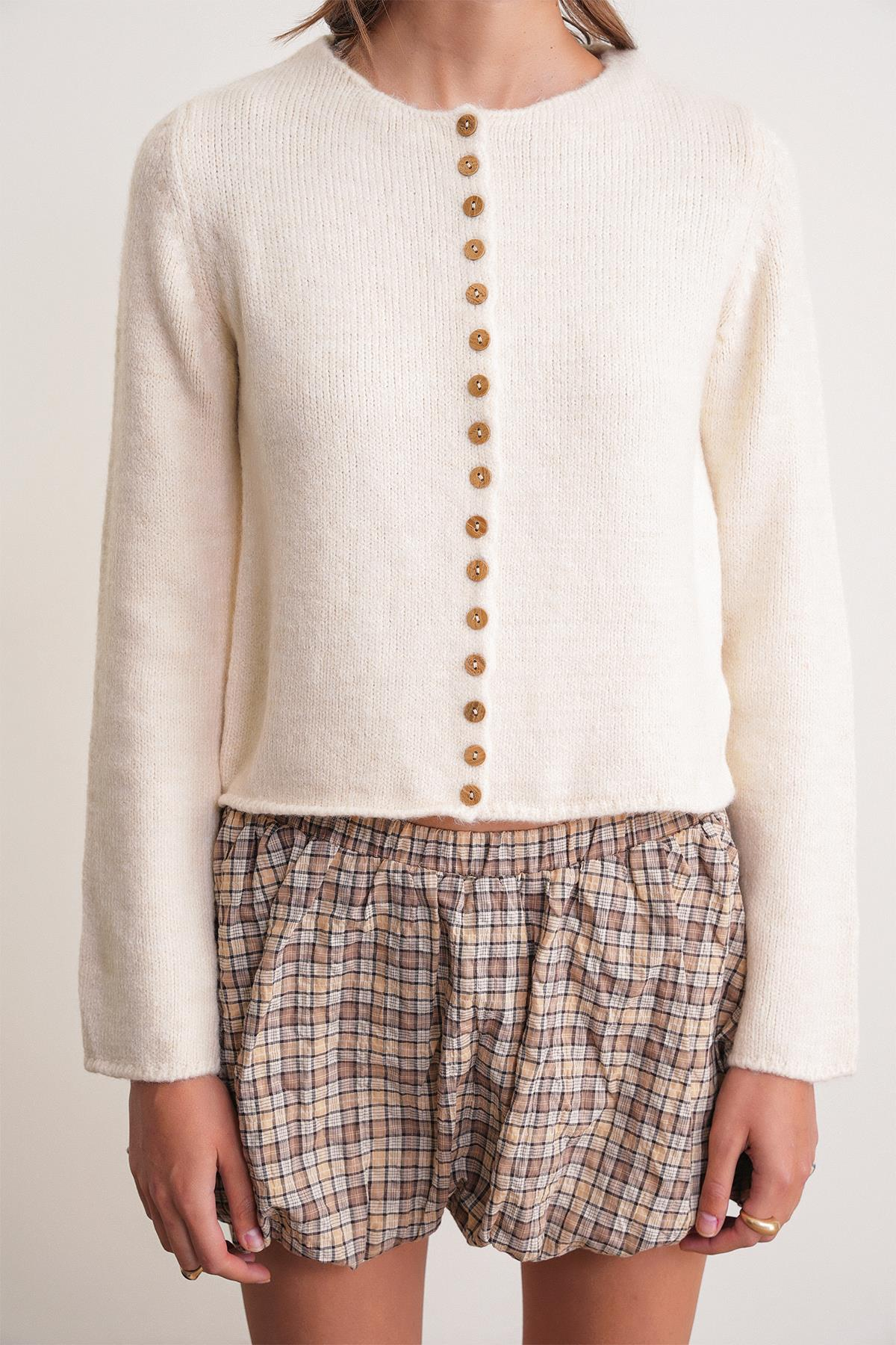 6957 Kadın Düğmeli Bisiklet Yaka Triko Hırka Naturel