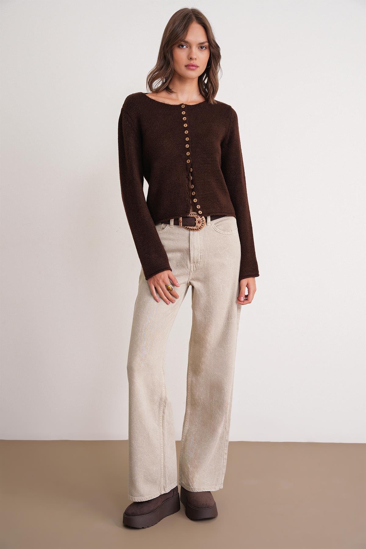 6957 Kadın Düğmeli Bisiklet Yaka Triko Hırka Kahve