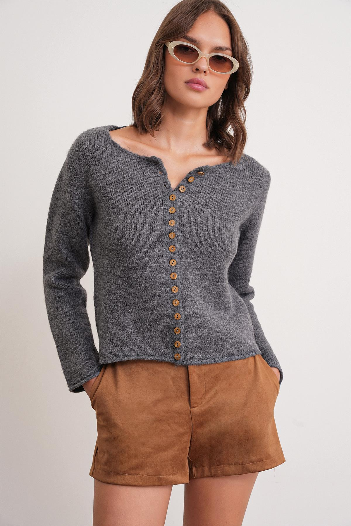 6957 Kadın Düğmeli Bisiklet Yaka Triko Hırka Antrasit