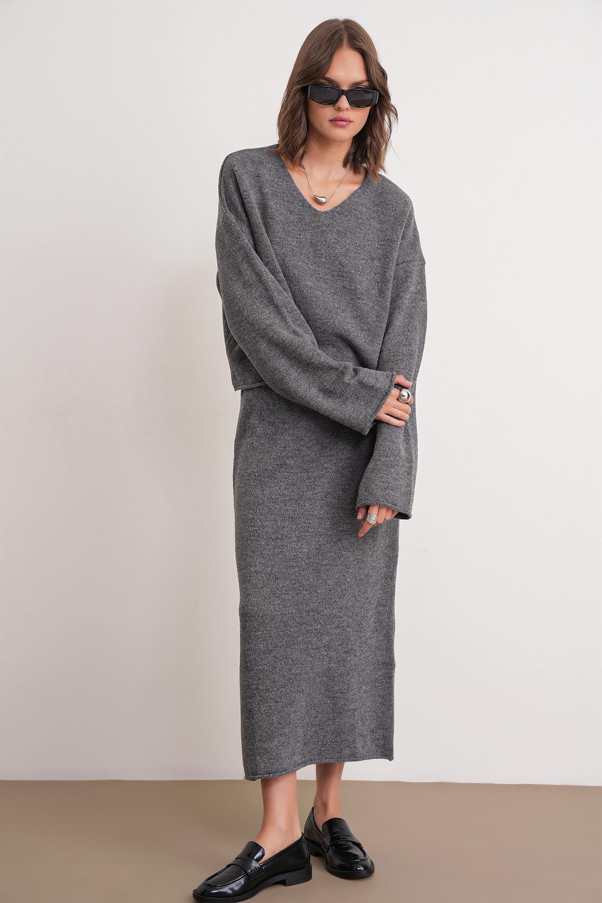 6961 Kadın Triko Kazak Etek Takım Antrasit