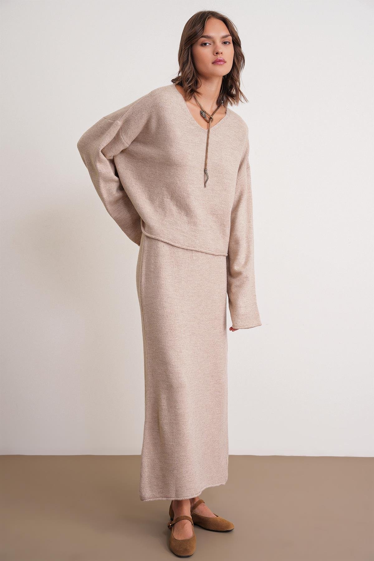 6961 Kadın Triko Kazak Etek Takım Bej