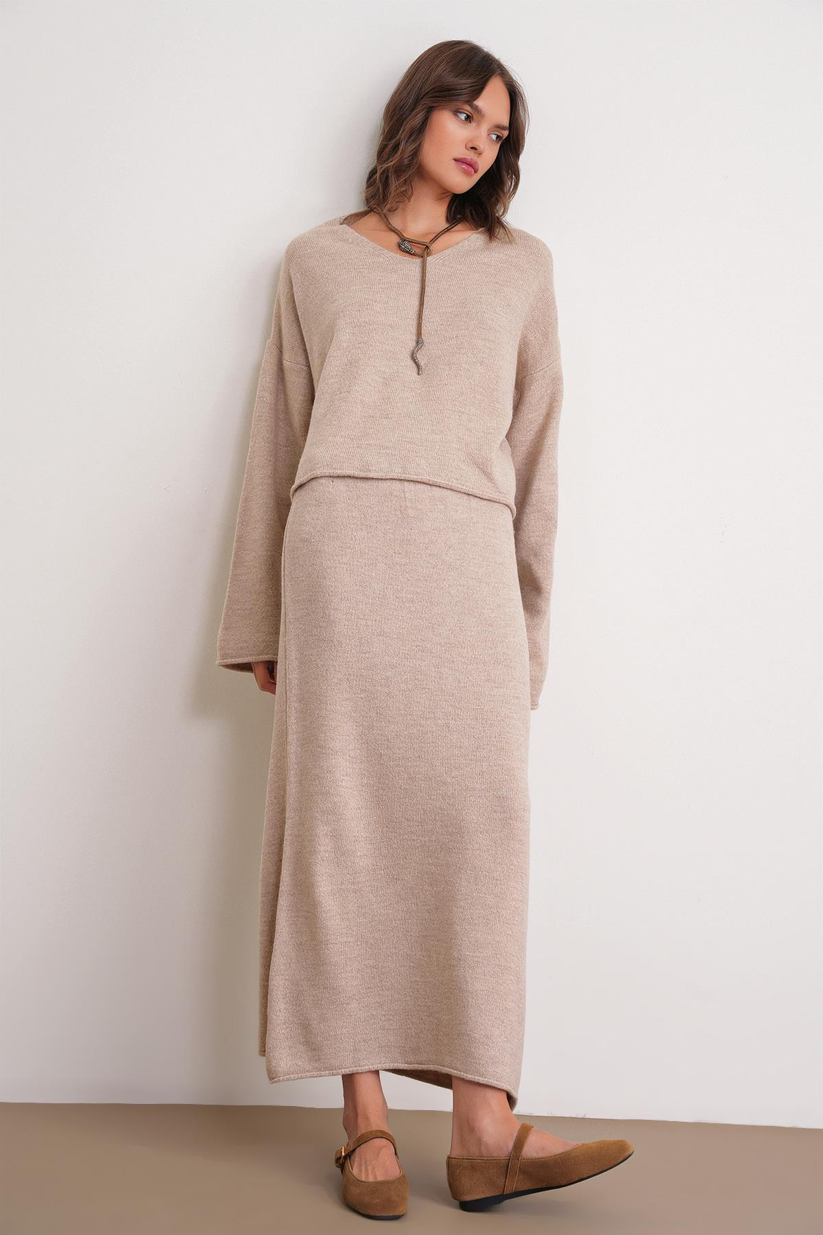 6961 Kadın Triko Kazak Etek Takım Bej