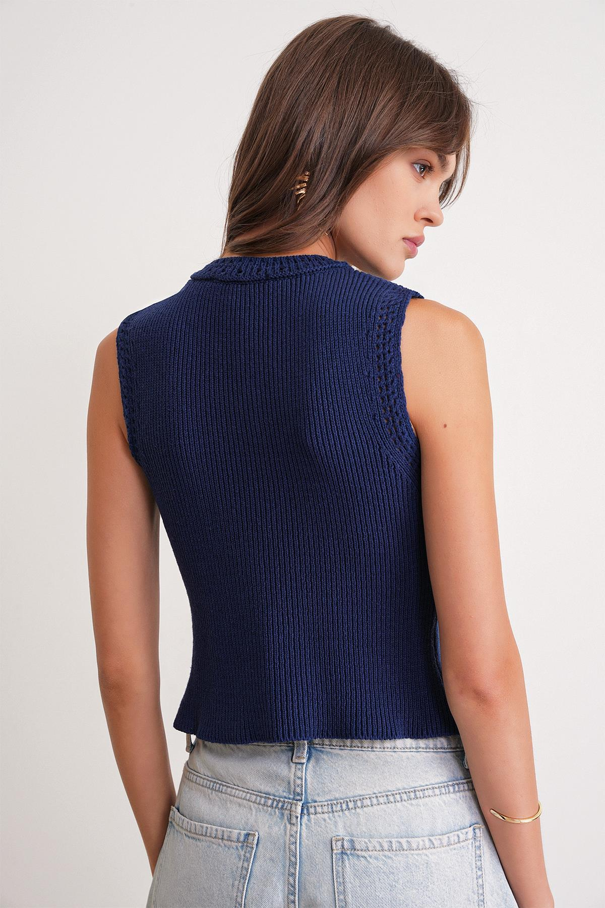 6962 Kadın Gold Düğmeli Triko Yelek Lacivert