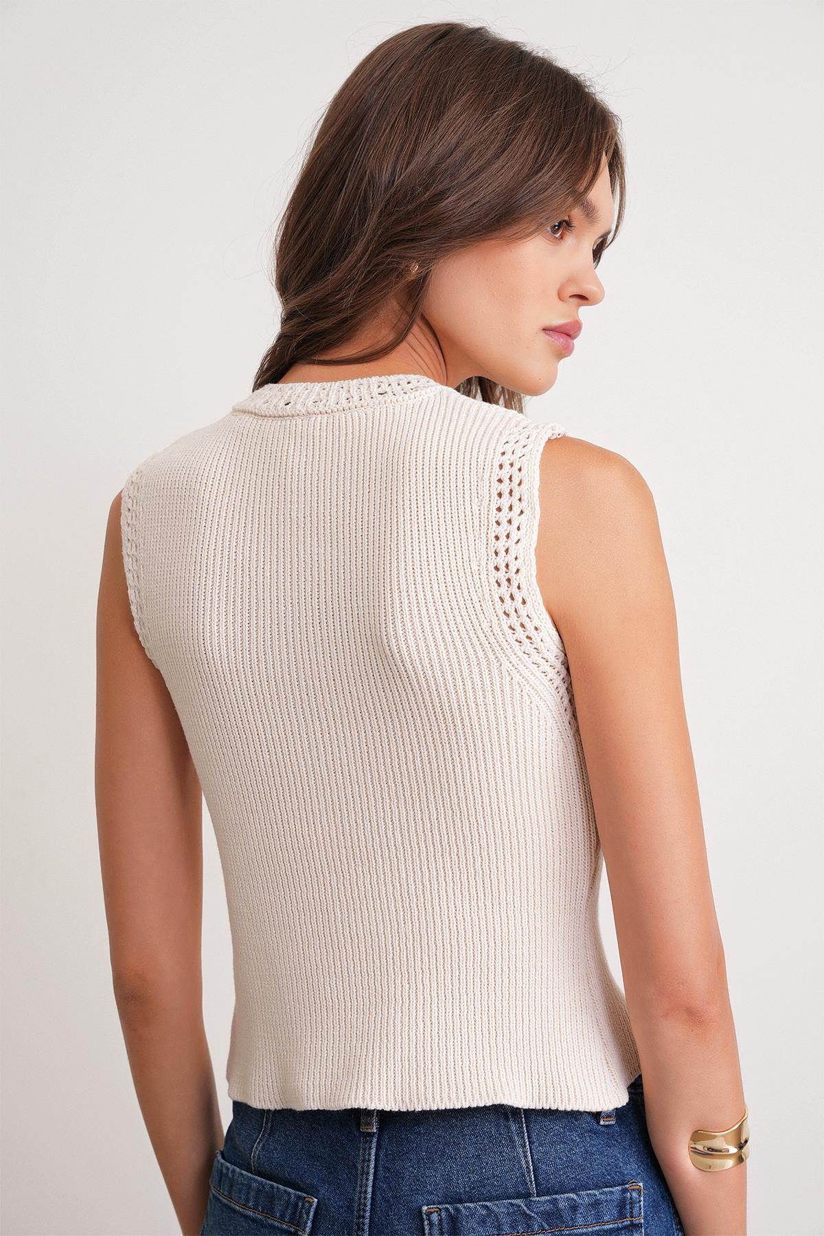 6962 Kadın Gold Düğmeli Triko Yelek Naturel