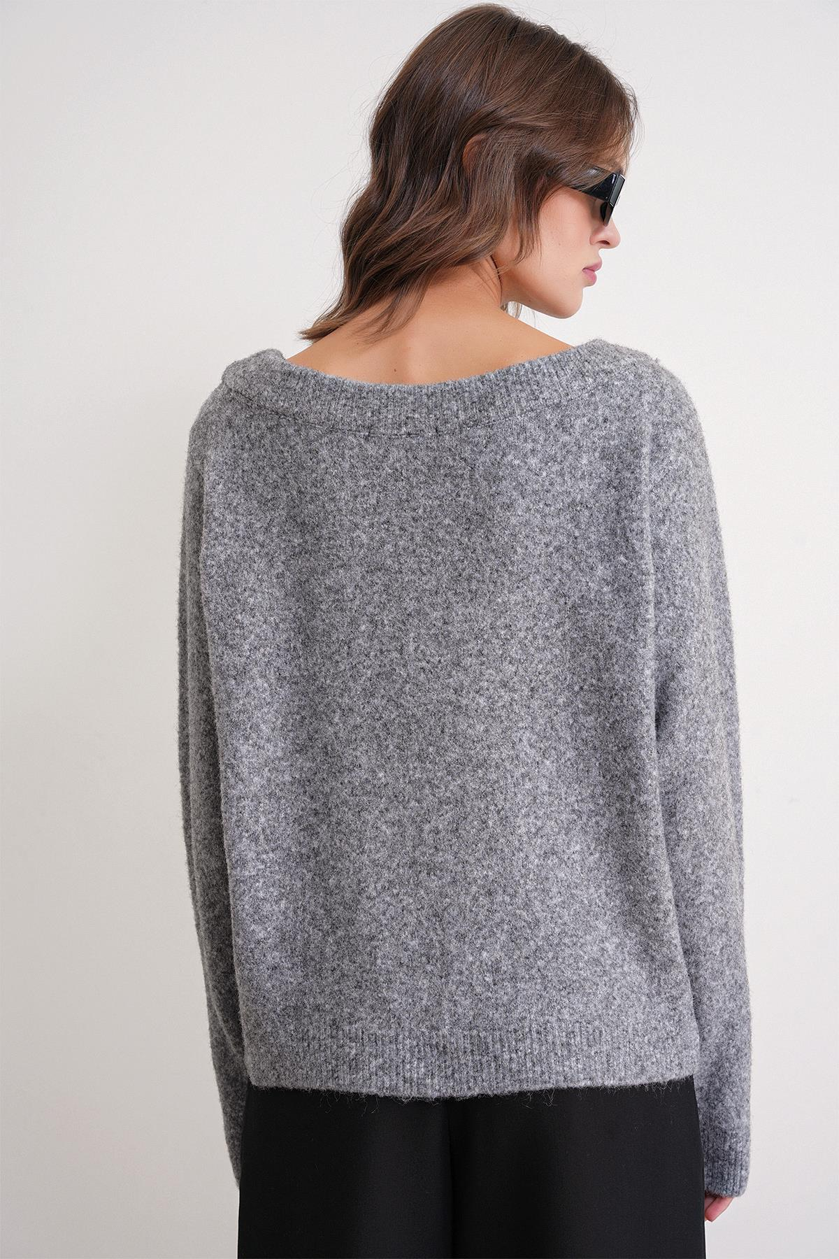 6963 Kadın Kayık Yaka Yün Karışımlı Premium Triko Kazak Gri